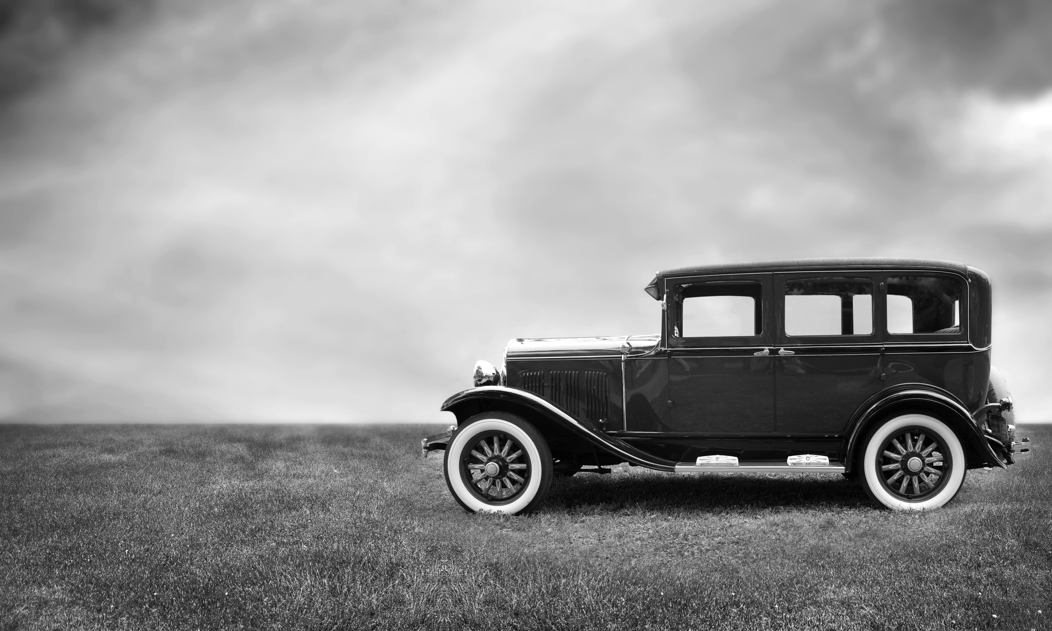 Papermoon Fototapete "Auto Schwarz & Weiß"