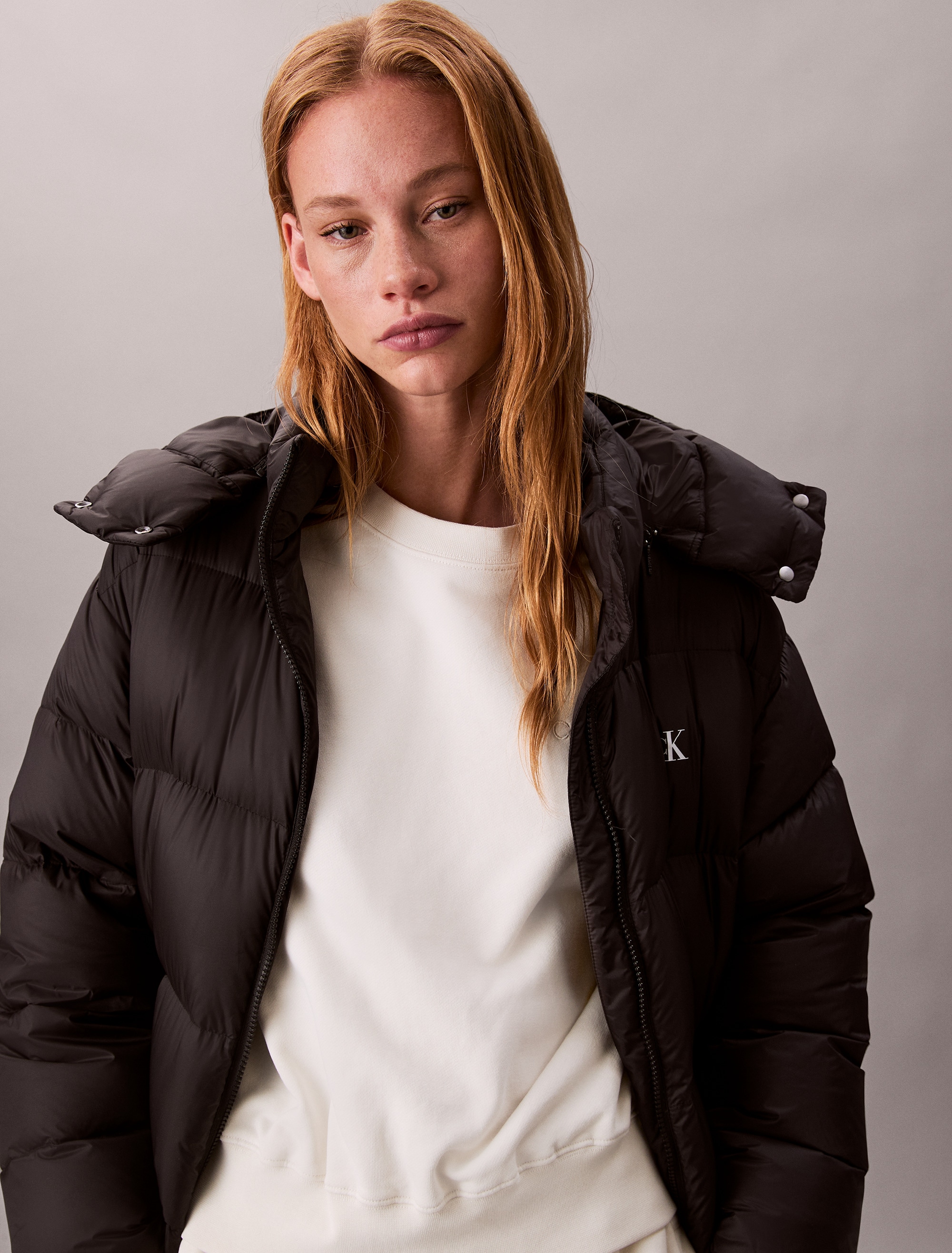 Calvin Klein Jeans Steppmantel »ESSENTIAL MIDWEIGHT LONG PUFFER«, Mit Rundhalsausschnitt, regular fit