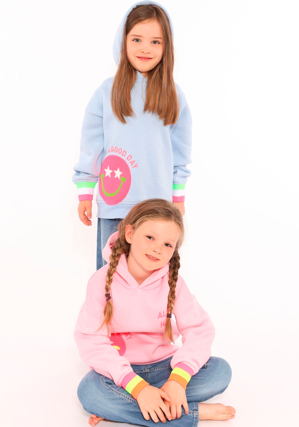 Zwillingsherz Hoodie »"Always Happy" Kids«, mit großem Smiley und neonfarbenen Details