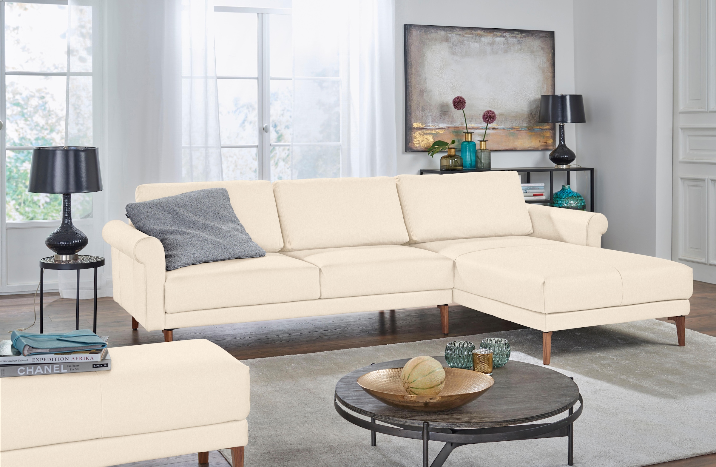 Ecksofa »hs.450«, Armlehne Schnecke modern Landhaus, Breite 282 cm, Fuß Nussbaum