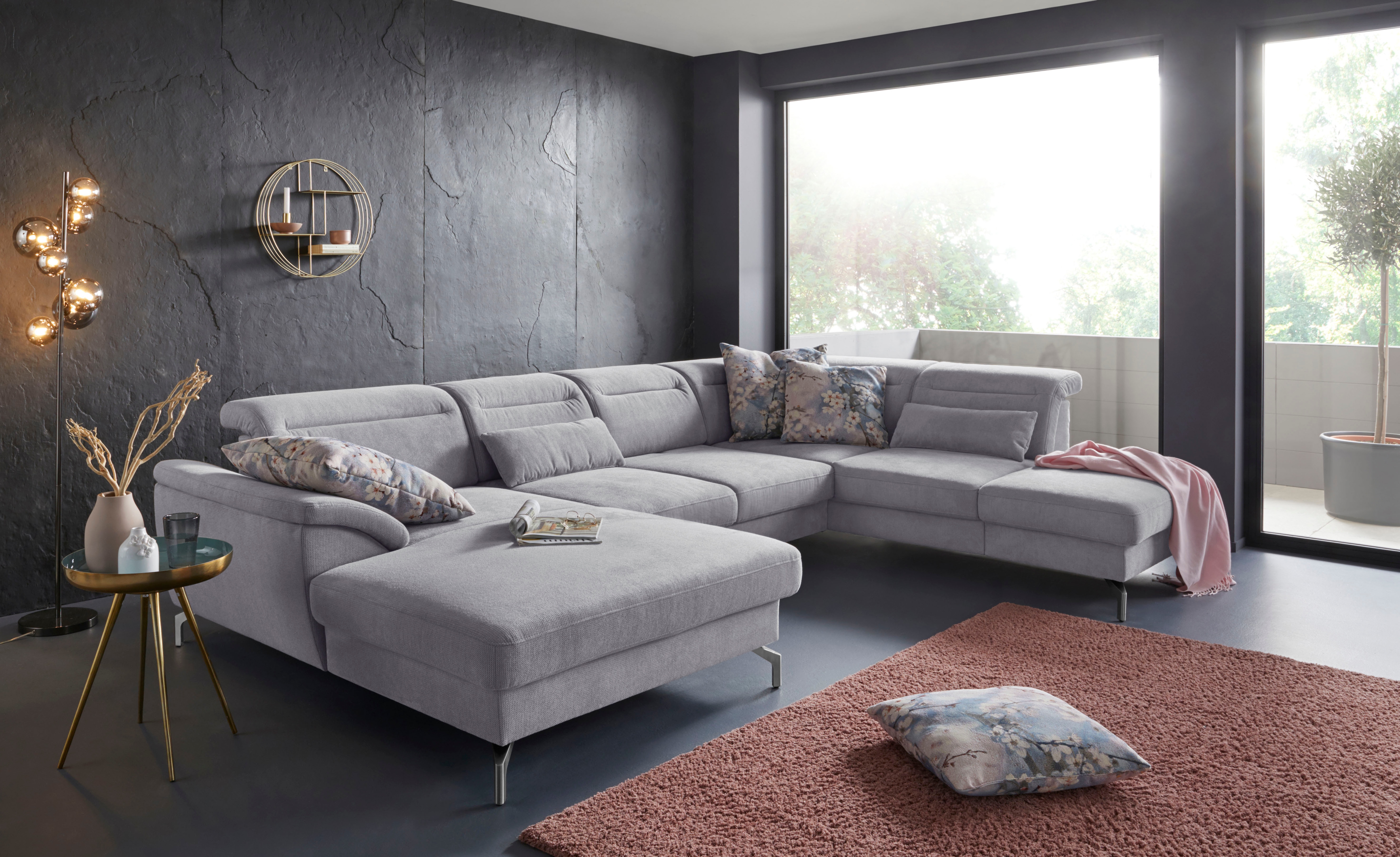 sit&more Wohnlandschaft "Percy U-Form" 15 cm Fußhöhe, Sitztiefenverstellung, wahlweise in 2 Fußfarben