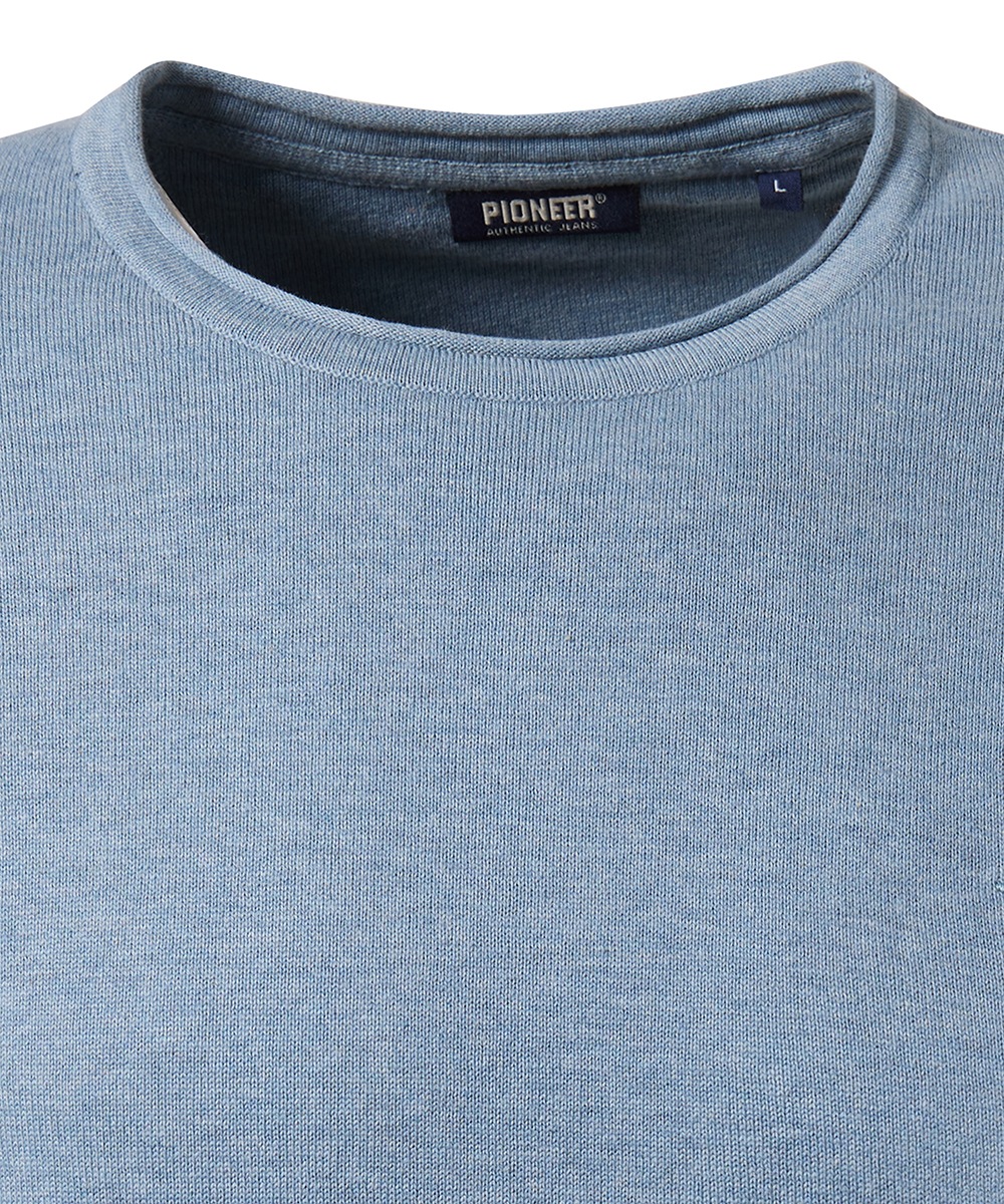 Pioneer Authentic Jeans Rundhalspullover, Ausschnitt mit Rollkante, Außennähte