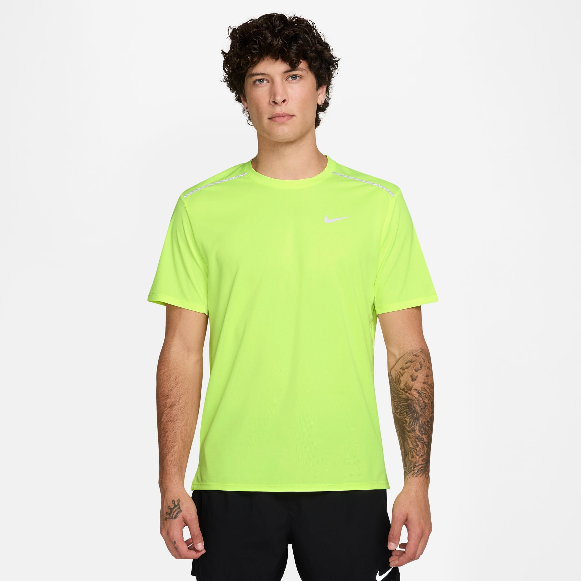Nike Laufshirt »M NK DF UV MILER SS« sportlicher Schnitt, mit kurzen Ärmeln, mit reflektierenden Details