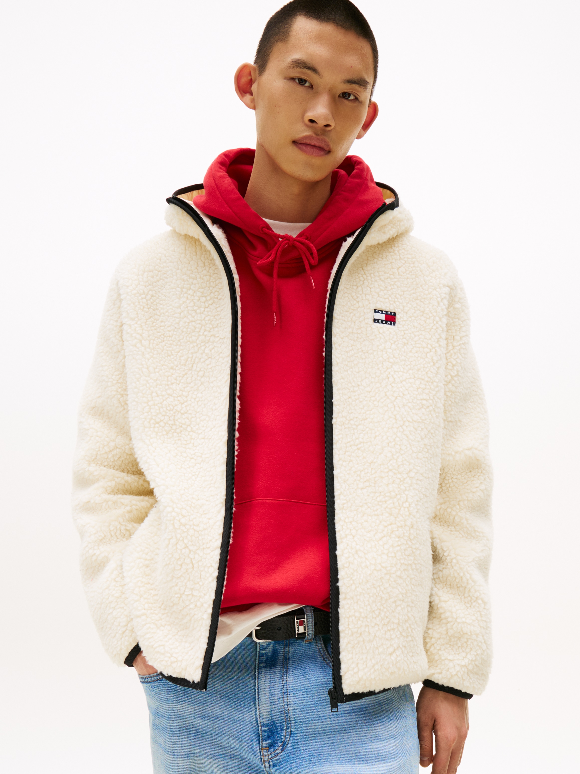 Tommy Jeans Plüschjacke "TJM REG BADGE TEDDY ZIP TRU EXT", mit Kapuze, mit günstig online kaufen