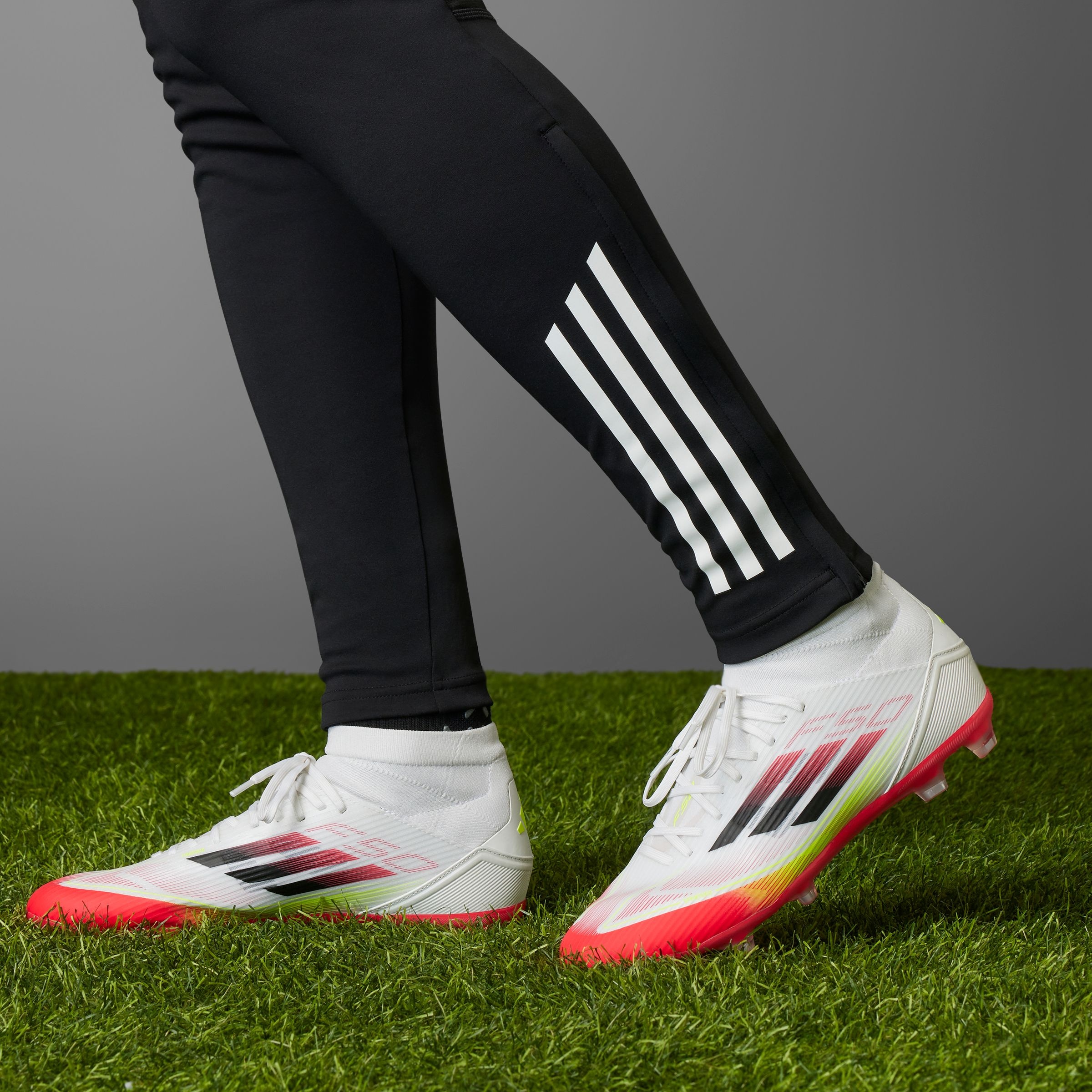 adidas Performance Fußballschuh »F50 LEAGUE MID FG/MG«