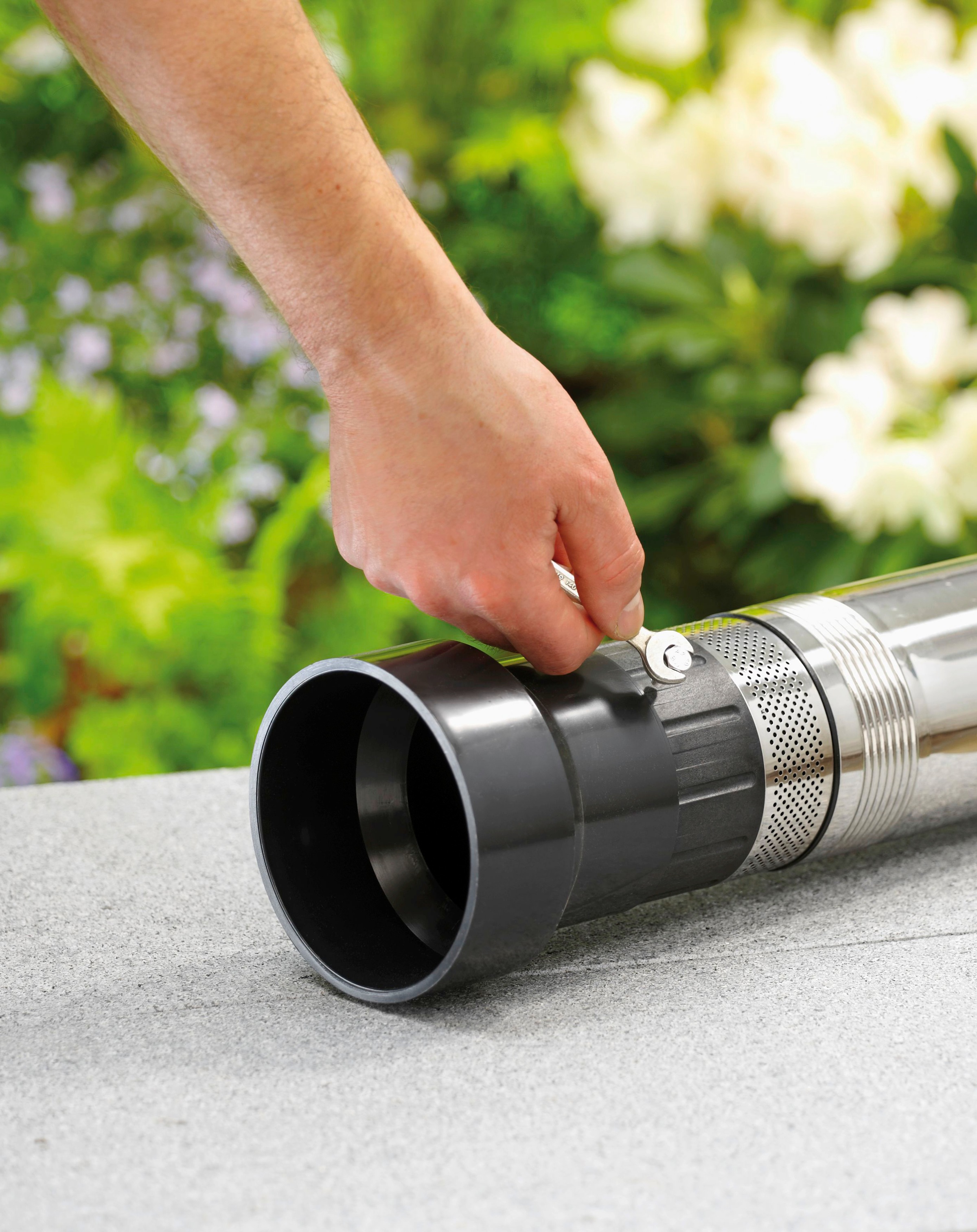 Thumbnail - GARDENA Tiefbrunnenpumpe "6000/5 inox automatic, 1499-20", 6000 l/h max. Fördermenge
