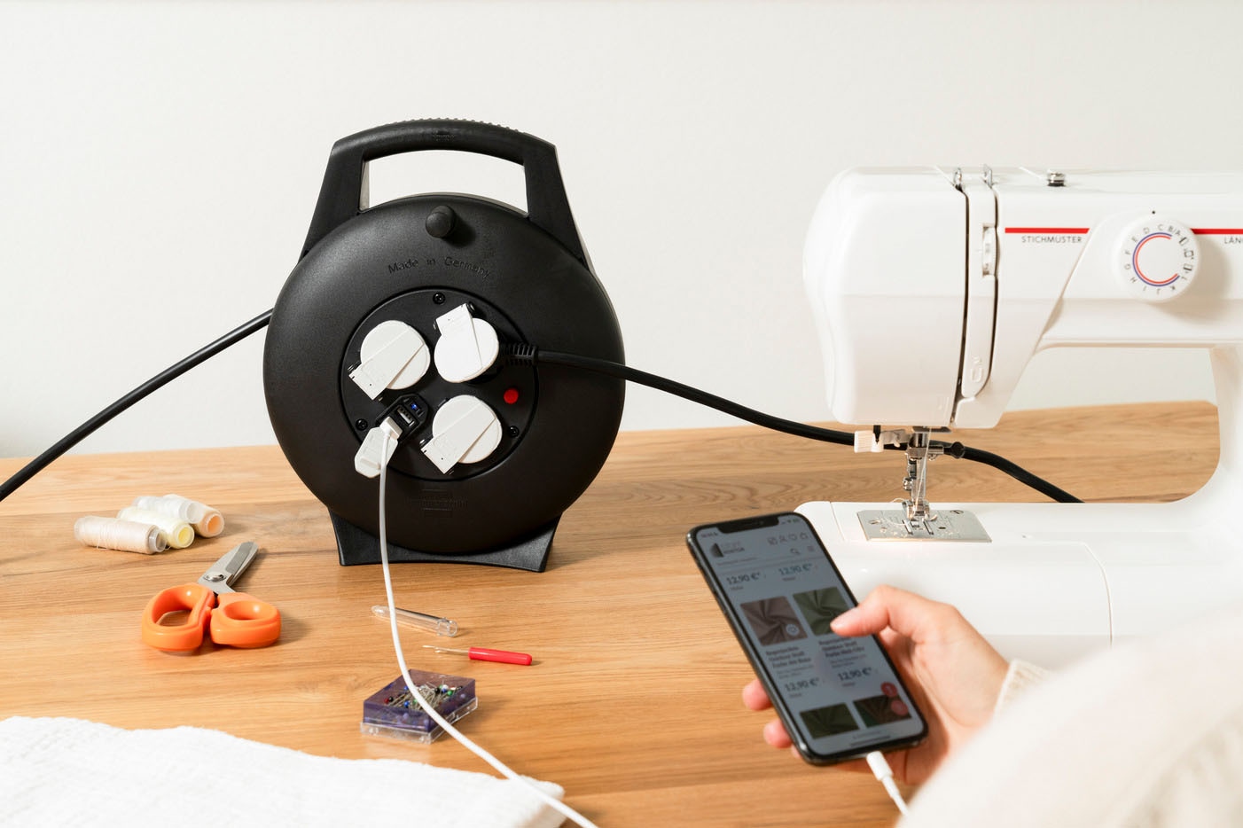 Brennenstuhl Stromkabel »Vario Line Kabelbox VL2-X 3-fach mit USB Ladefunktion« F-Stecker Typ F (Schuko) 1.000 cm