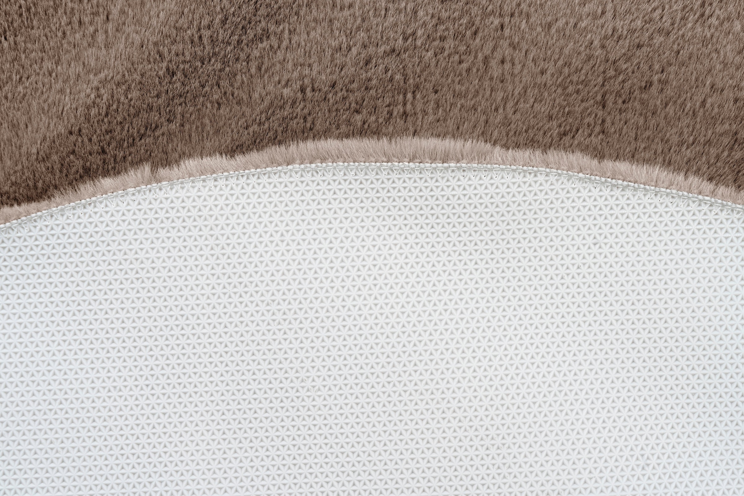 Kayoom Badematte »Rabbit«, rutschhemmend beschichtet, fußbodenheizungsgeeignet, weiche Kaninchenfell Haptik, Badezimmer, Kinderzimmer, Schlafzimmer