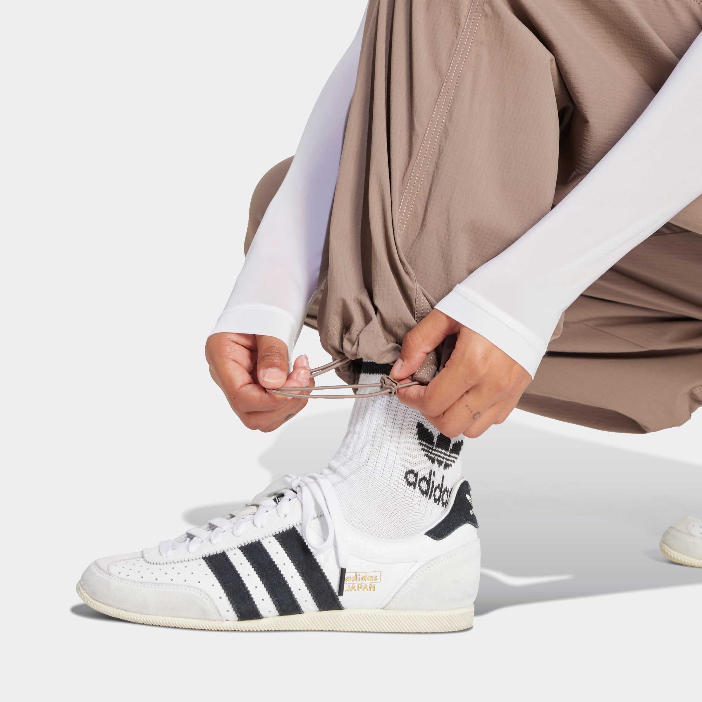 adidas Originals Sporthose »ESS S PARA PANT«, (1 tlg.)
