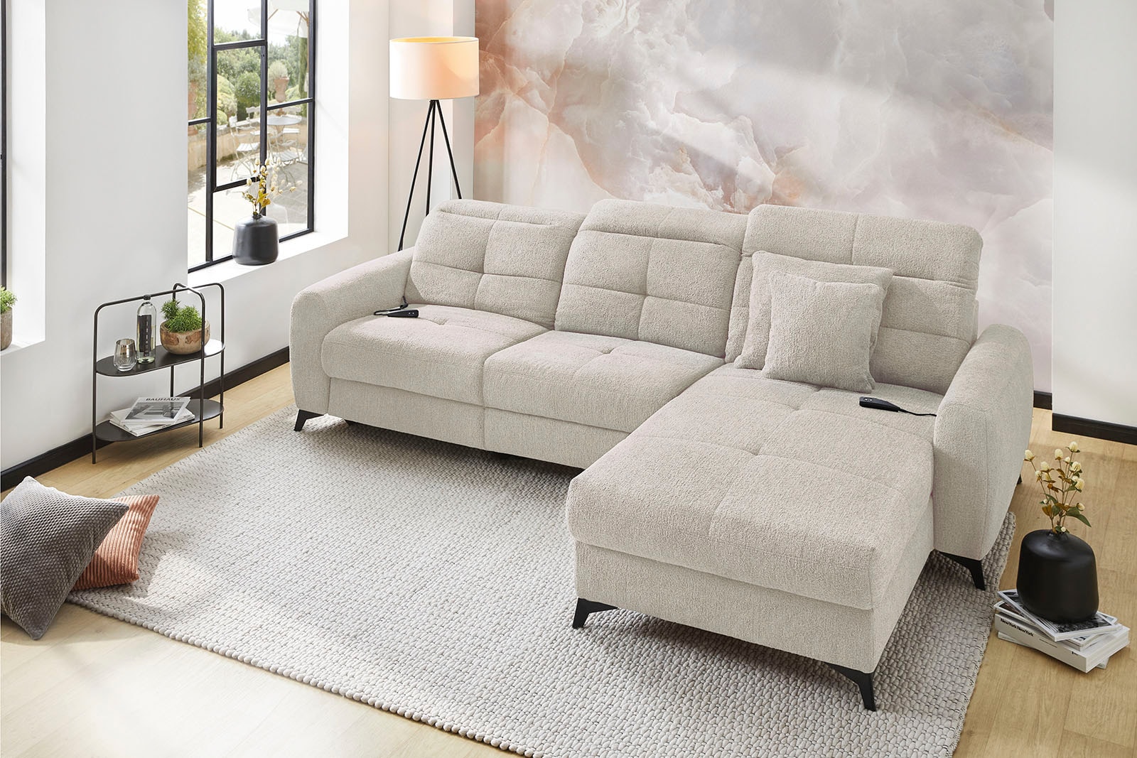 Jockenhöfer Gruppe Ecksofa »Chillout, L-Form, B: 288cm, elektr. Relaxfunktion im Sitz und Ottomane« 140kg Belastbarkeit je Sitz, verstellbaren Kopfstützen & Zierkissen