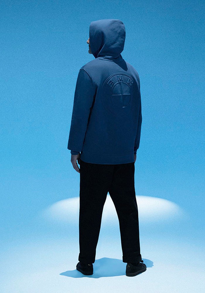 BMW Hoodie, mit farbgleichem Logo auf der Rückseite