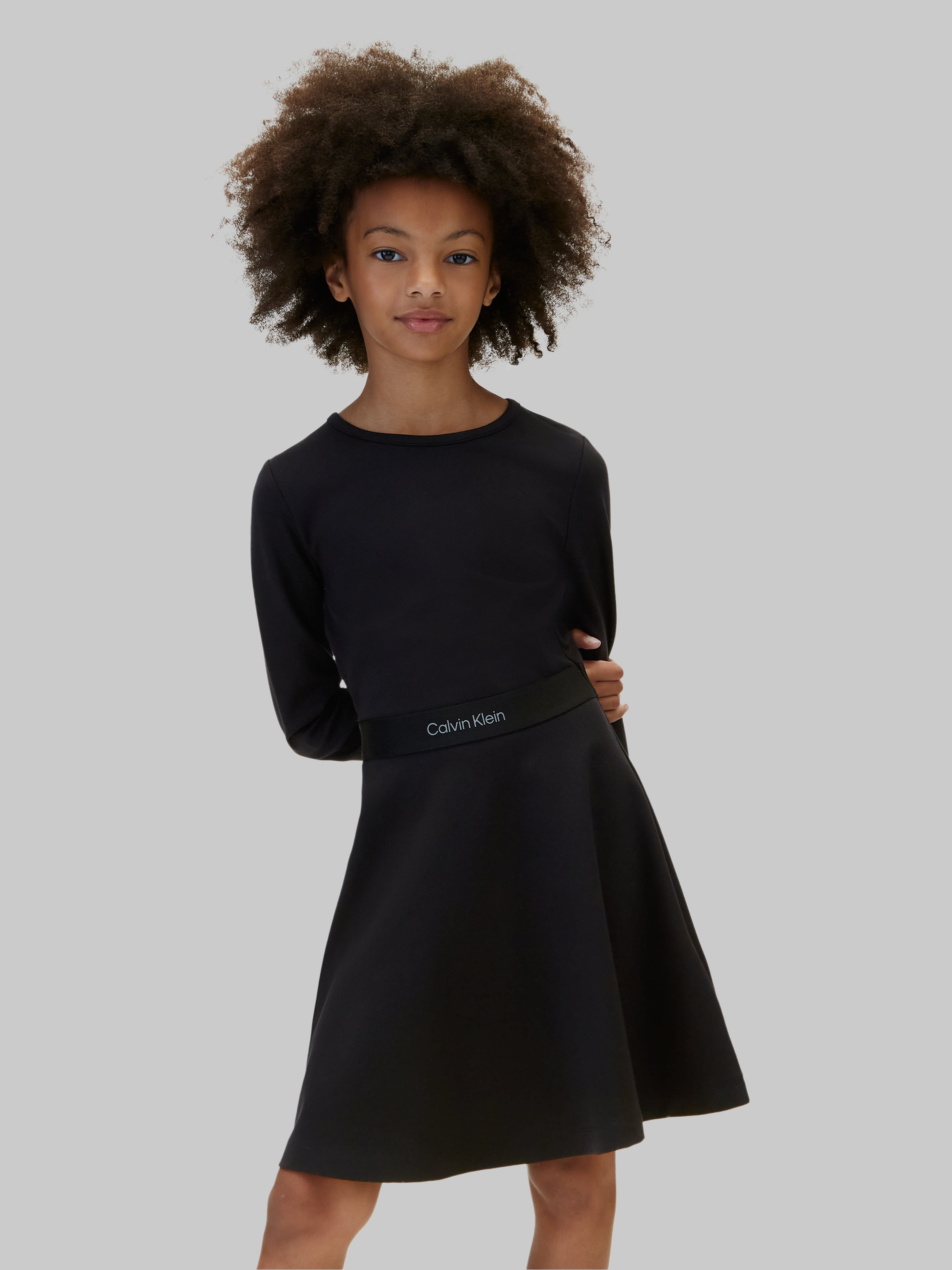 Calvin Klein Jeans Midikleid "LOGO TAPE PUNTO LS DRESS" Ohne Tasche Regular fit, Logoschriftzug