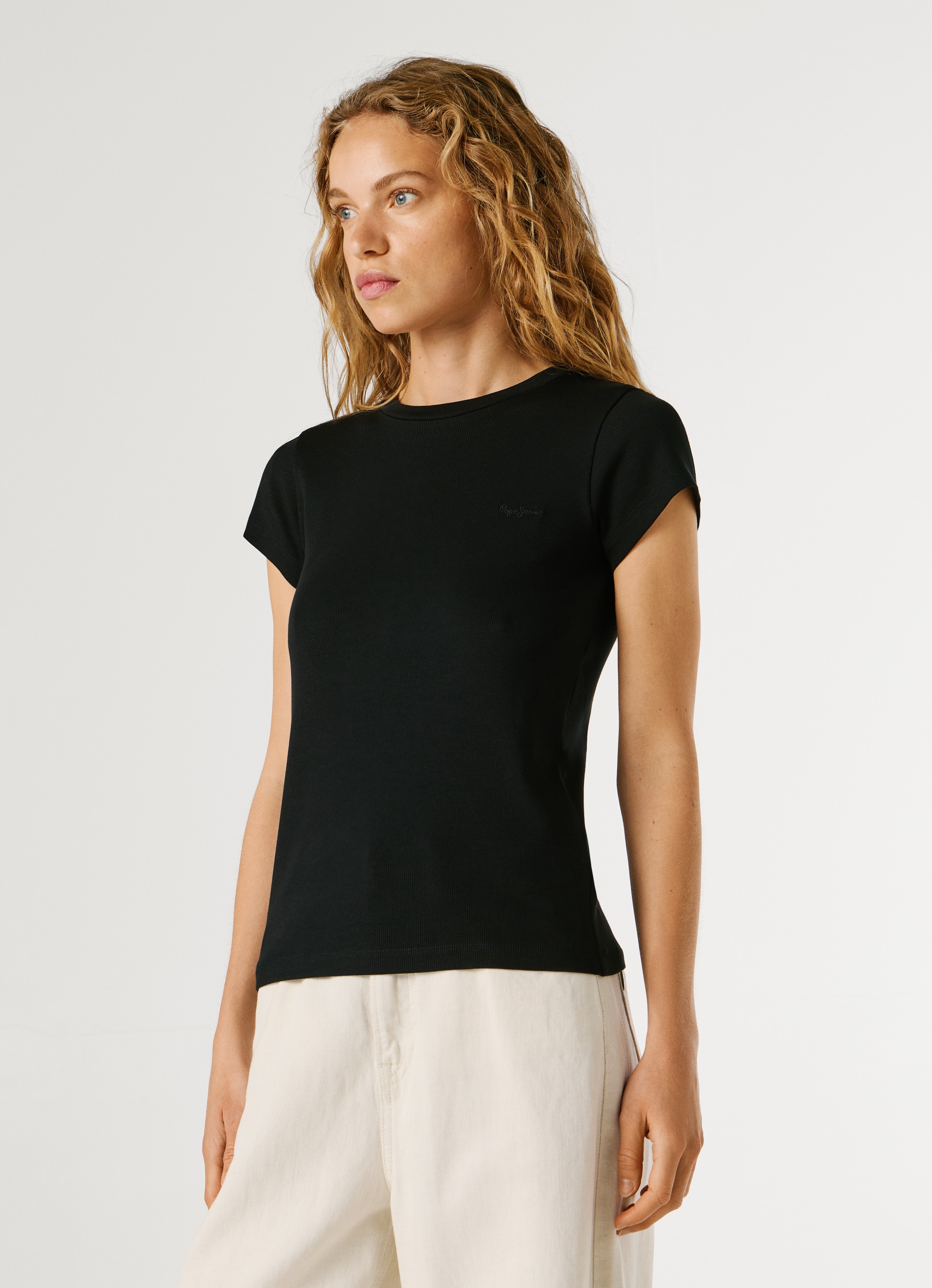 Pepe Jeans T-Shirt "MERIDA" aus elastischem Rippstoff, Rundhalsform günstig online kaufen