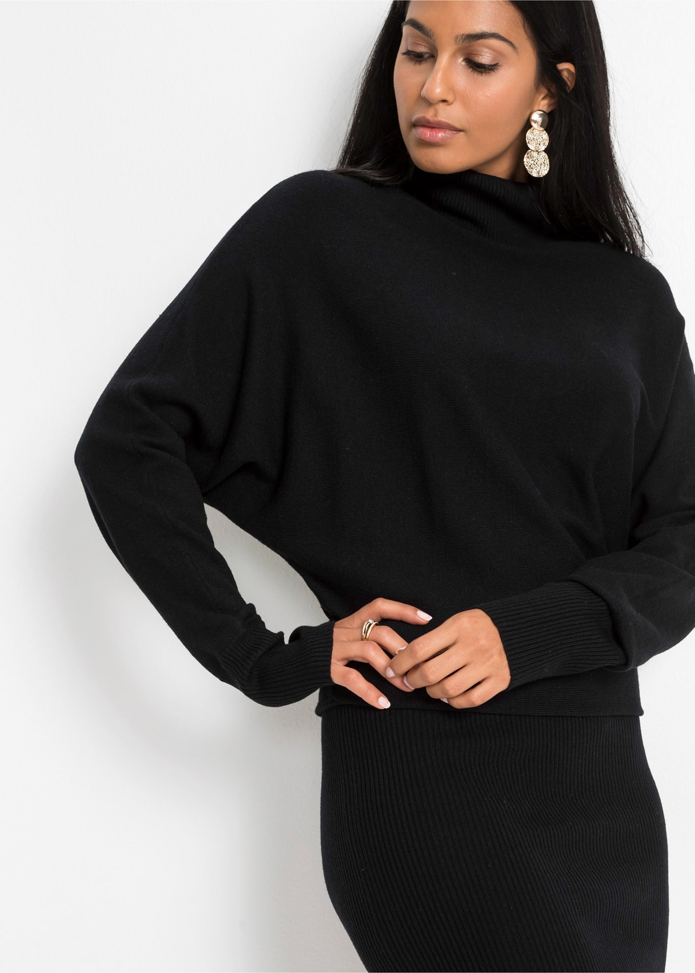 bonprix Strickkleid mit Rollkragen, aus Viskose, Polyamid und Polyester