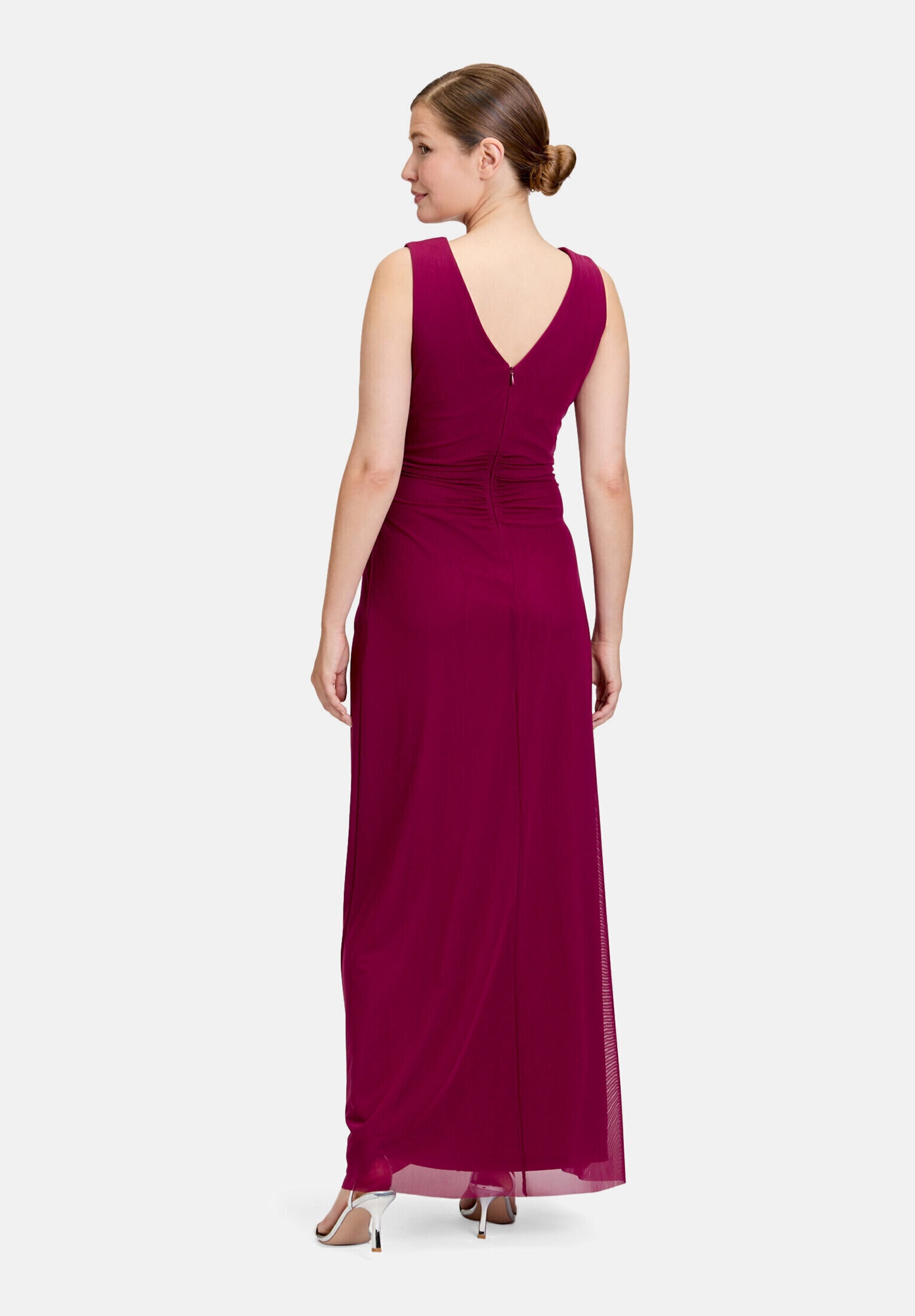 Vera Mont Abendkleid »Damen mit V-Ausschnitt« Ohne Tasche Falten