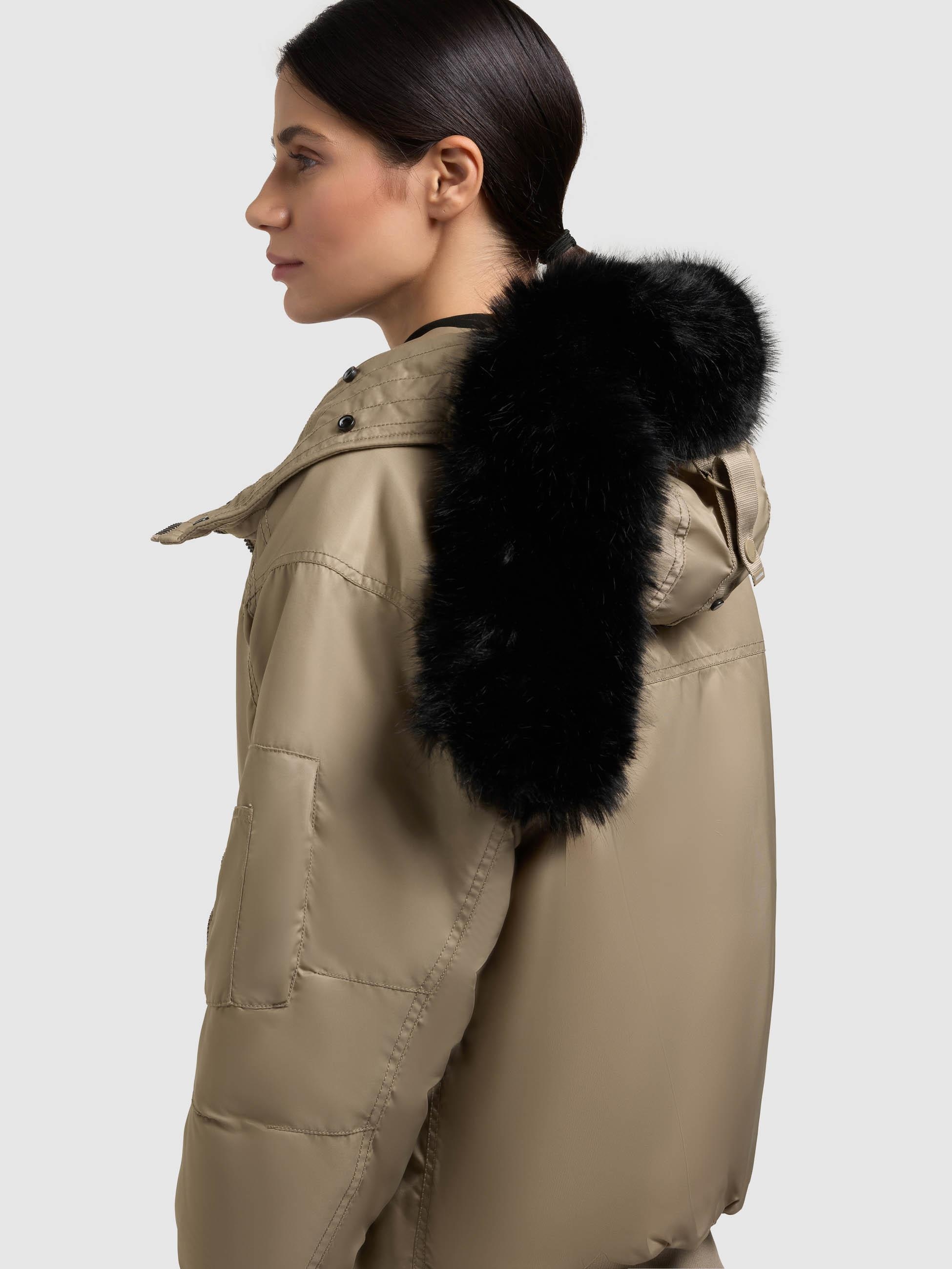 khujo Bomberjacke »Cela« mit Kapuze Oversize Winterjacke mit abnehmbarem Kunstpelz-Besatz