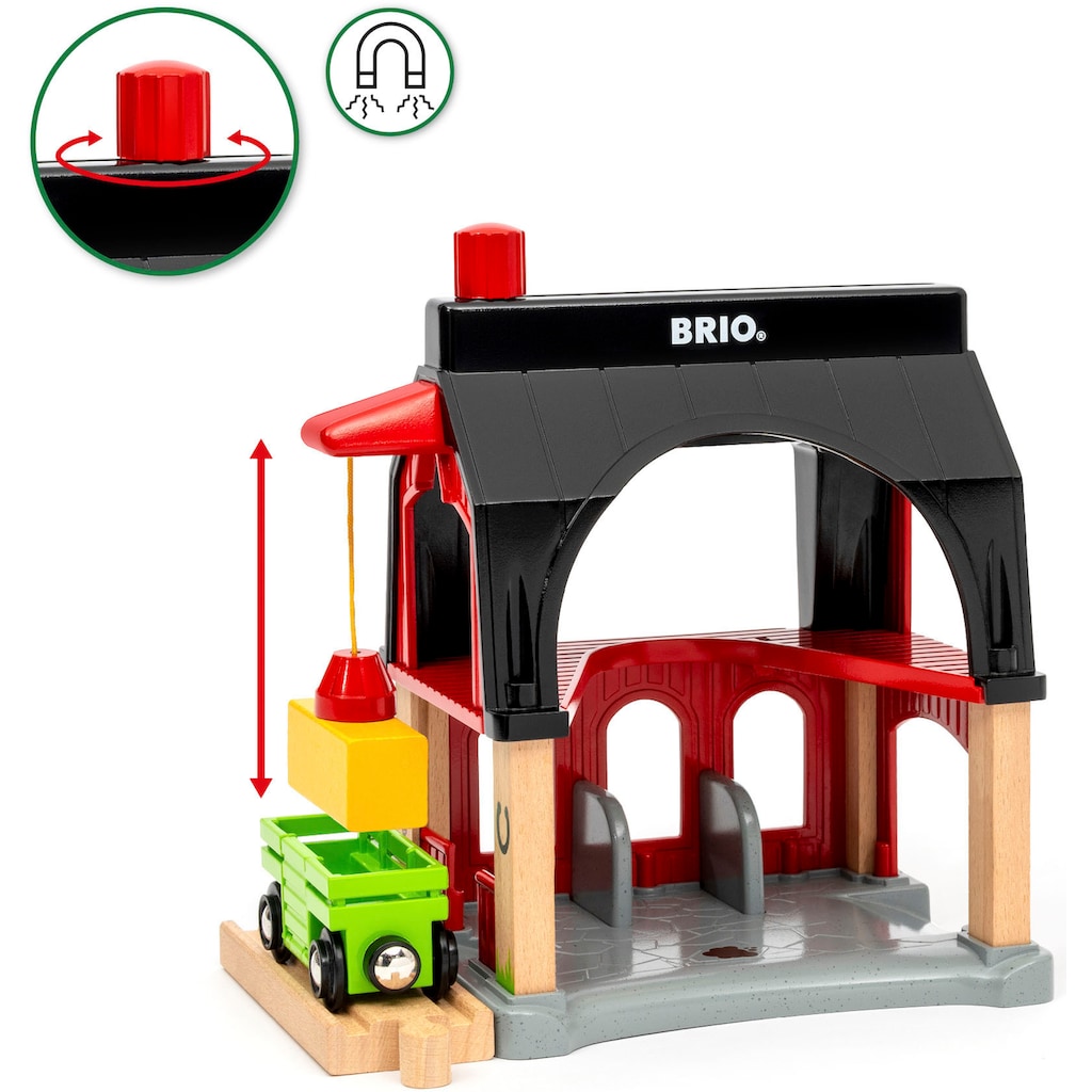 BRIO® Spielzeugeisenbahn-Gebäude »Tierscheune mit Heuwaggon«