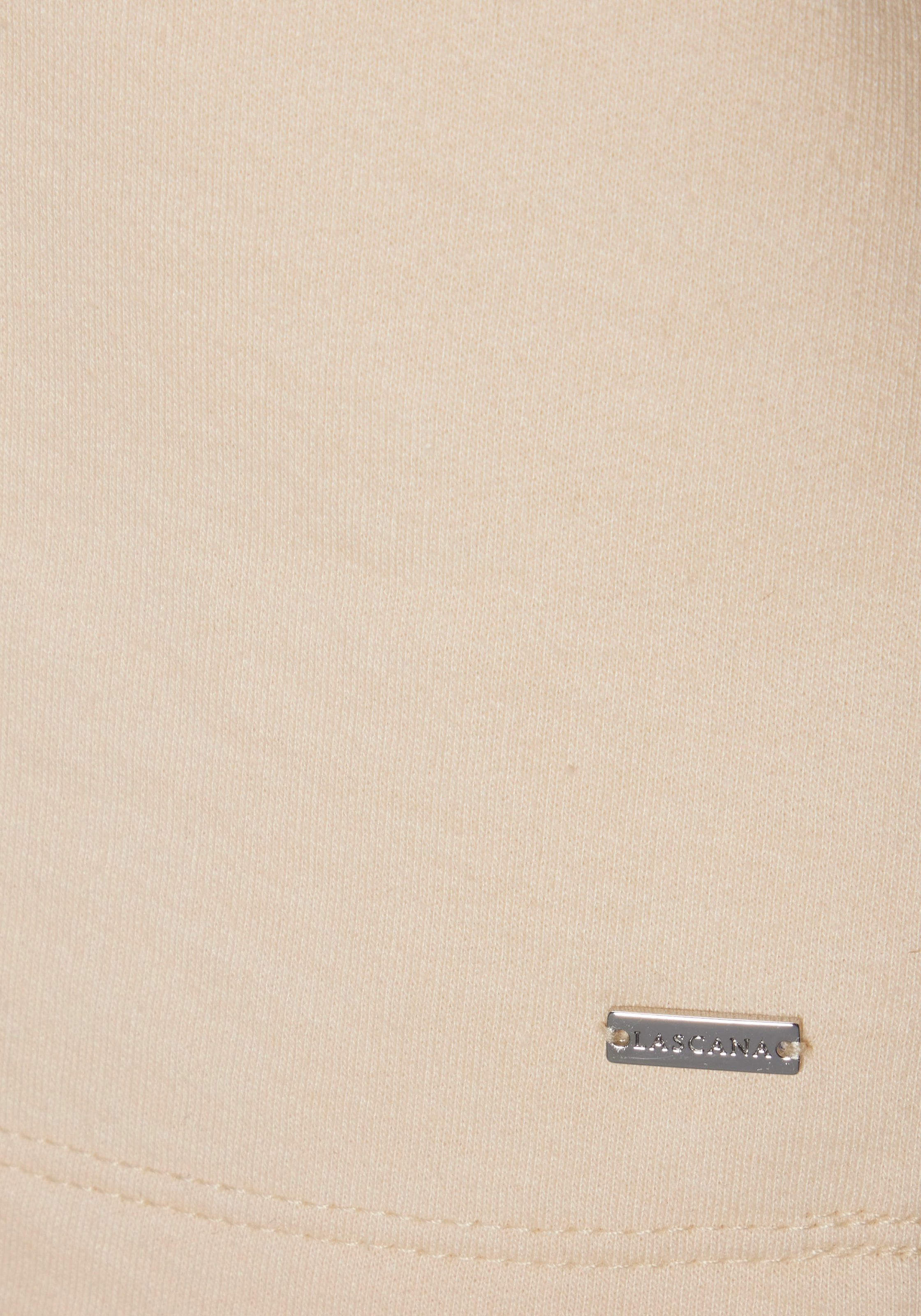 LASCANA Hoodie, mit dezentem Frontdruck, Loungeanzug