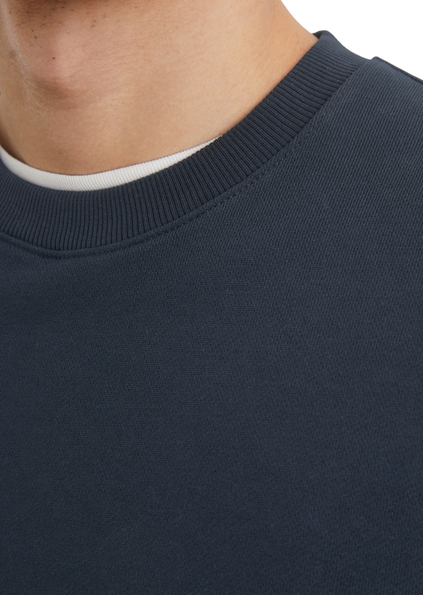 Marc O'Polo Sweatshirt »mit Logo-Print auf der Rückseite«