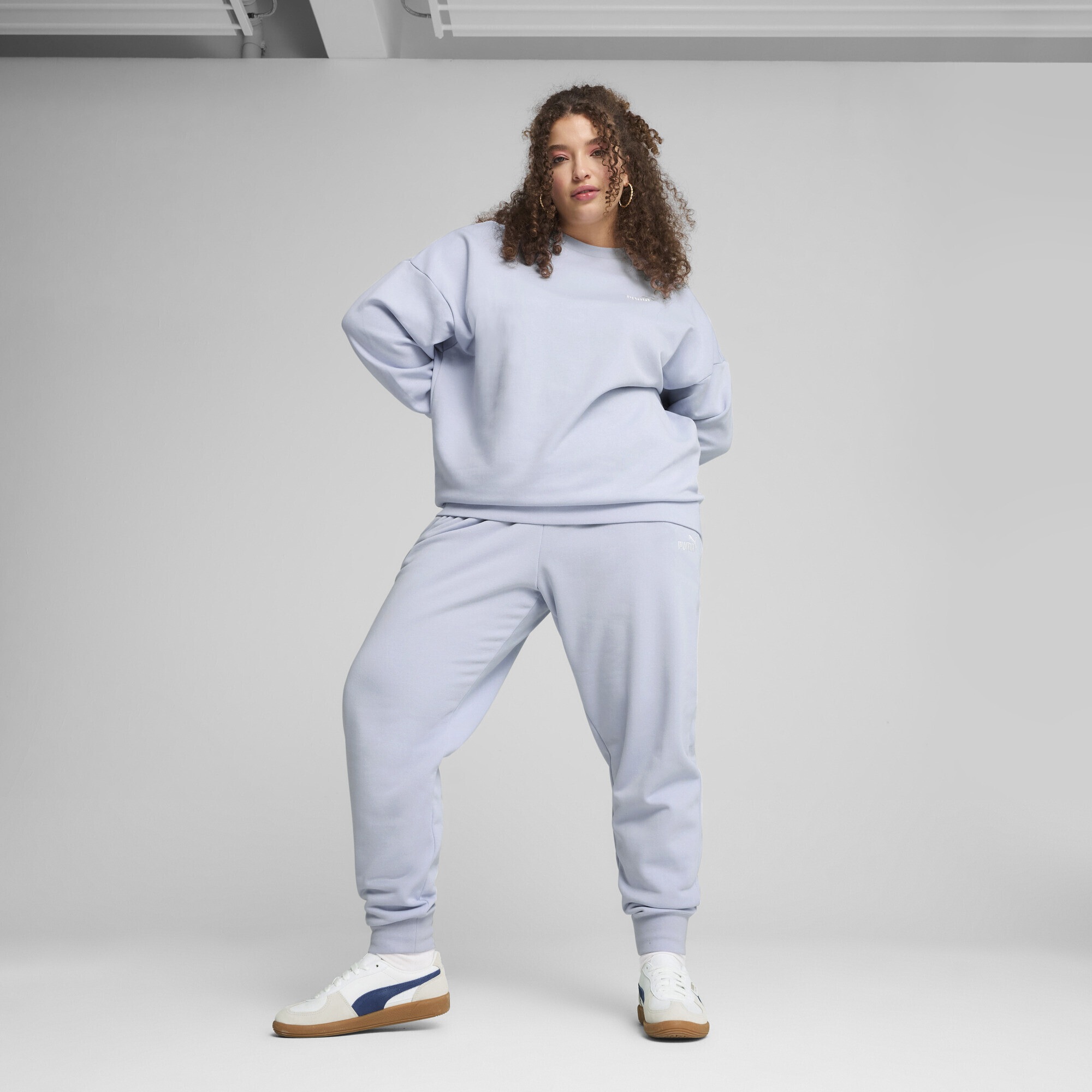 PUMA Sweatshirt »ESS Small No. 1 Logo Relaxed Sweatshirt mit Rundhalsausschnitt«