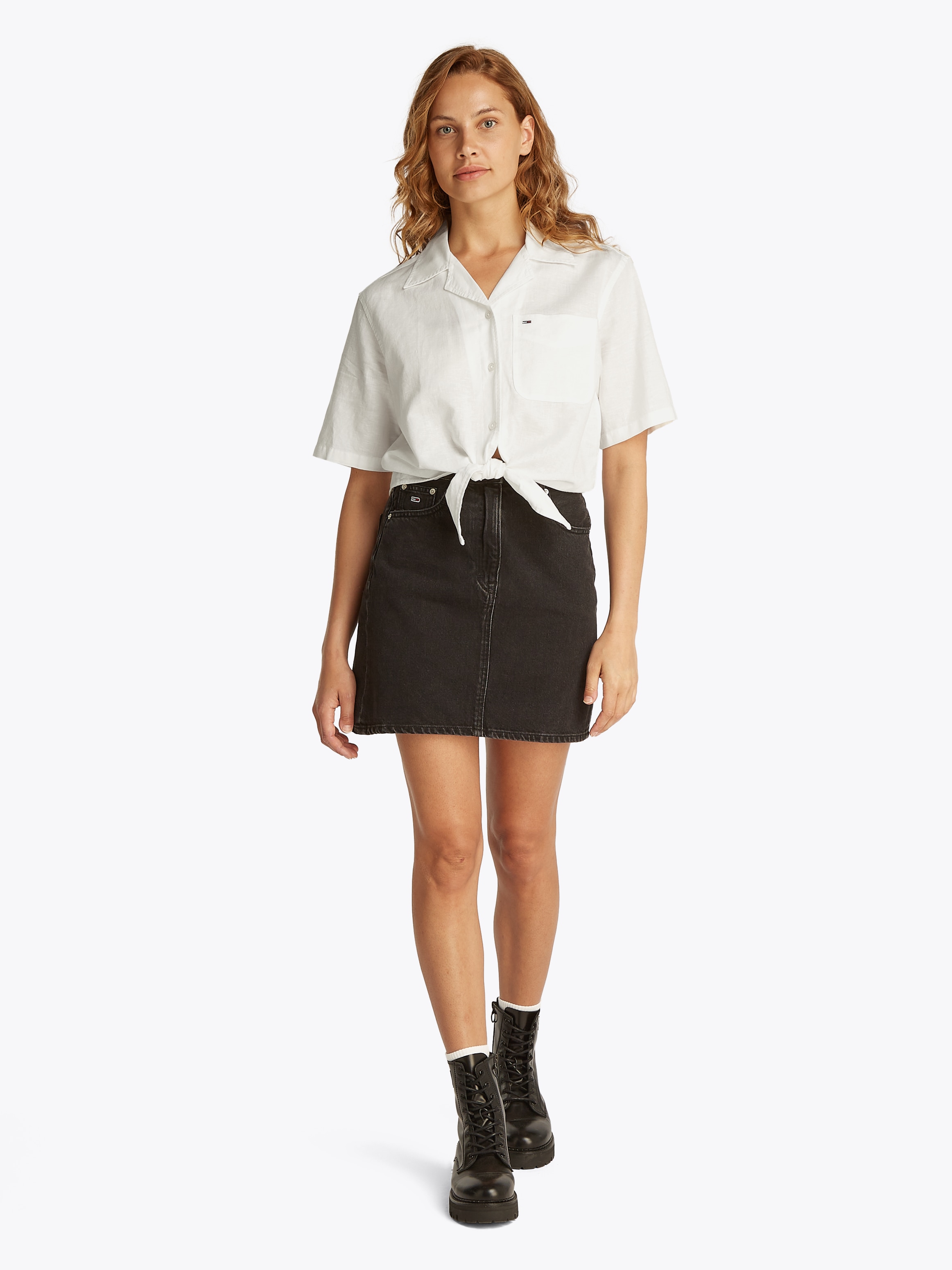 Tommy Jeans T-Shirt »TJW CRP LINEN SS SHIRT«, mit Brusttasche, Logostickerei