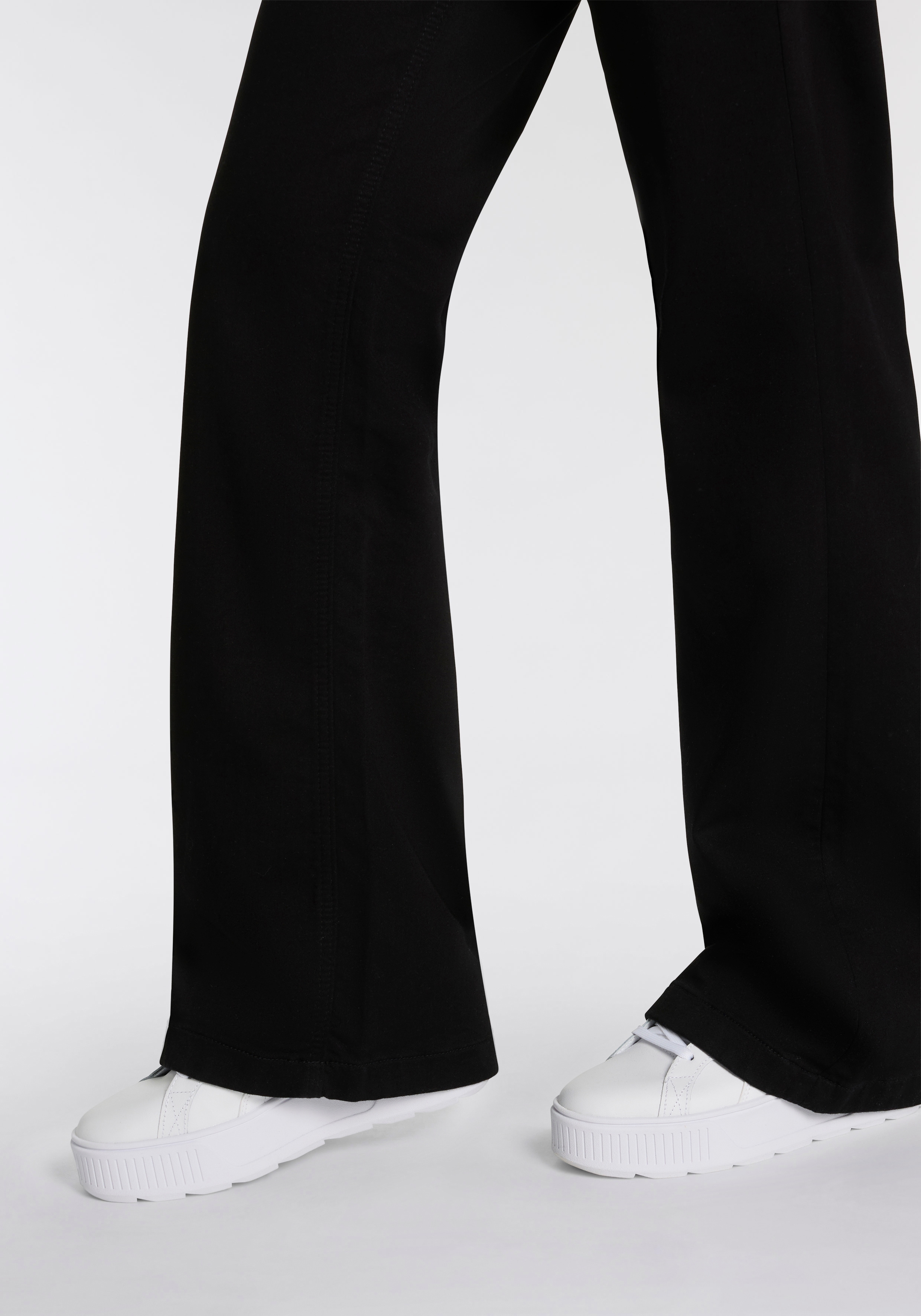 Thumbnail - Herrlicher 5-Pocket-Jeans "Edna Denim Black Jogg" im Flared Fit, Mid Waist