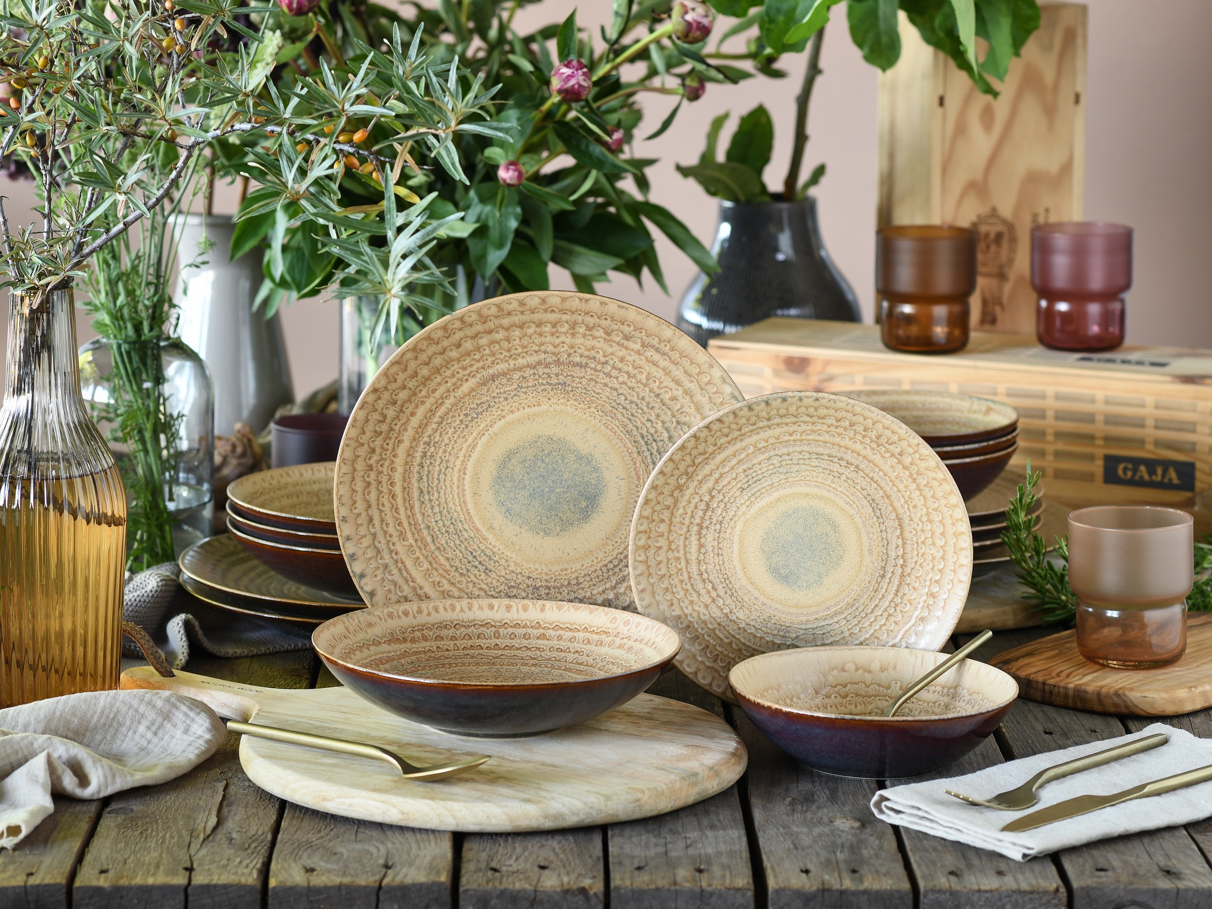 CreaTable Teller-Set »Neapel, Tellerset 16-tlg.« Edles Tellerset, Vulkanoptik