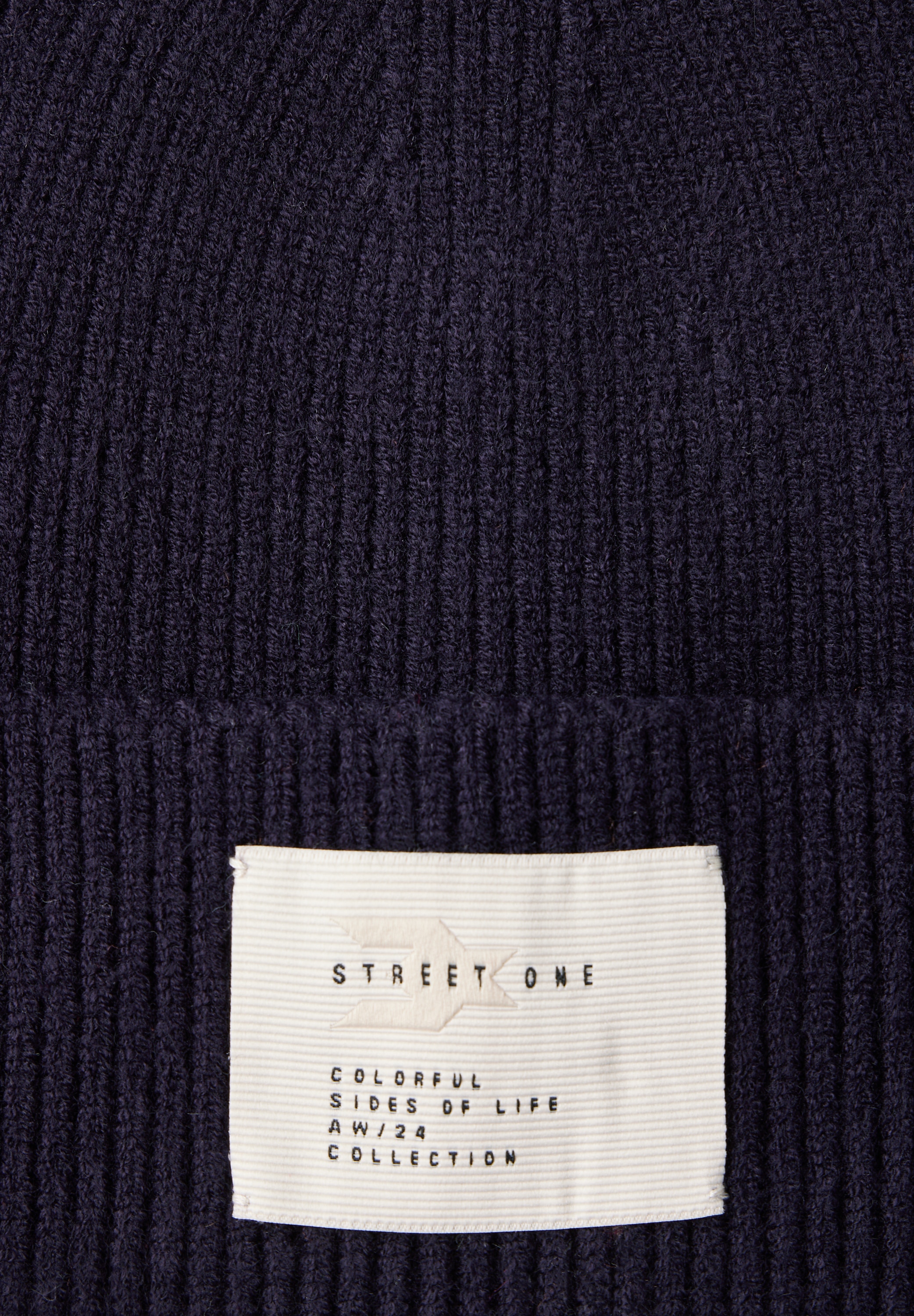 STREET ONE Strickmütze, Aufnäher mit Schriftzug