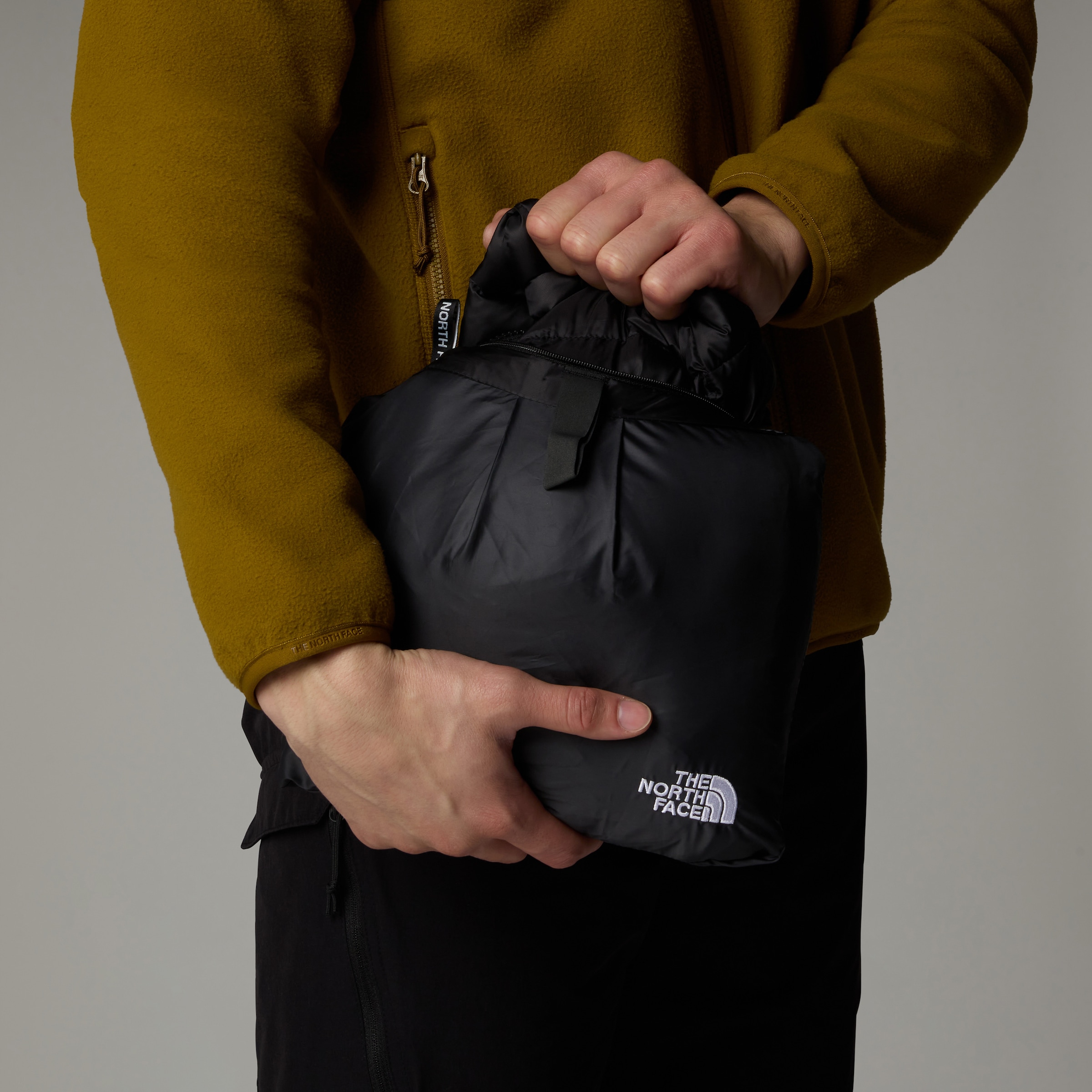 The North Face Steppjacke »M HUILA SYNTHETIC JACKET«, (1 St.), Synthetisch isoliert, wetterfest, leicht – Übergangsjacke