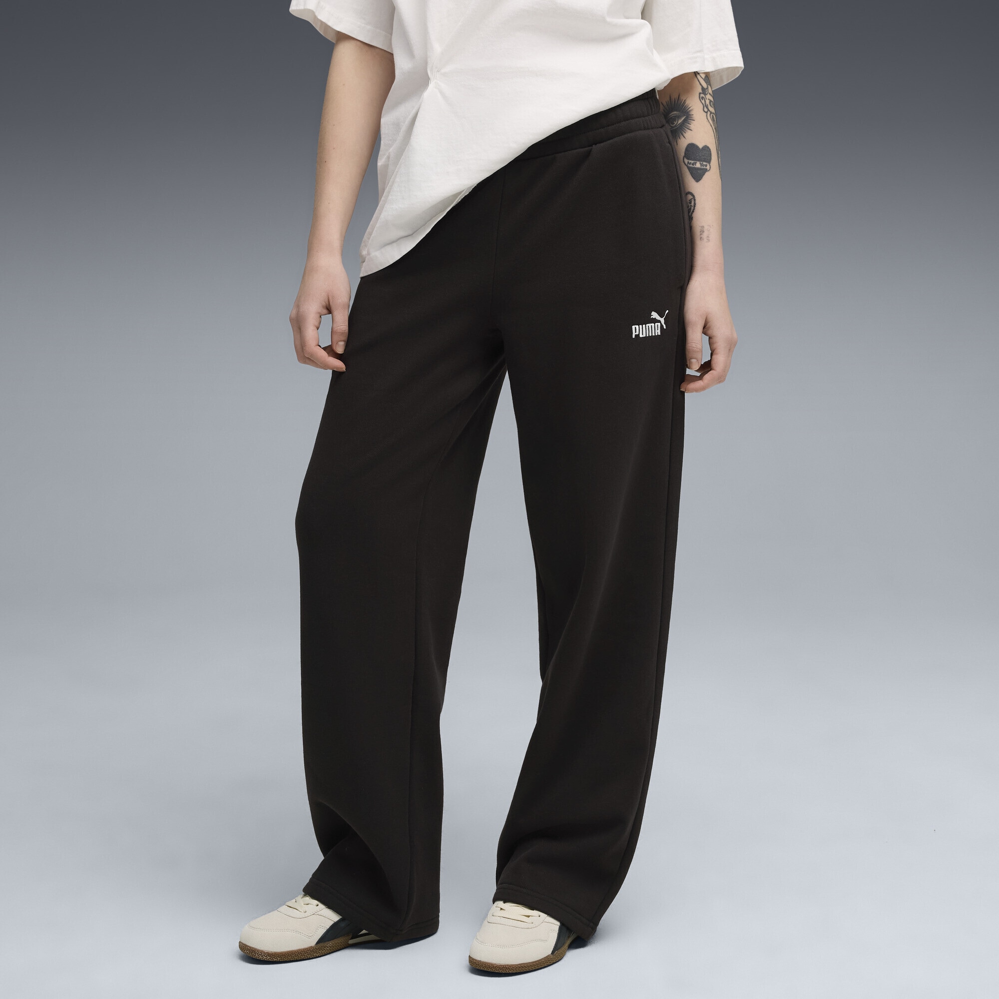 PUMA Sporthose »Essentials Small No. 1 Logo Comfort Straight Hose Damen«