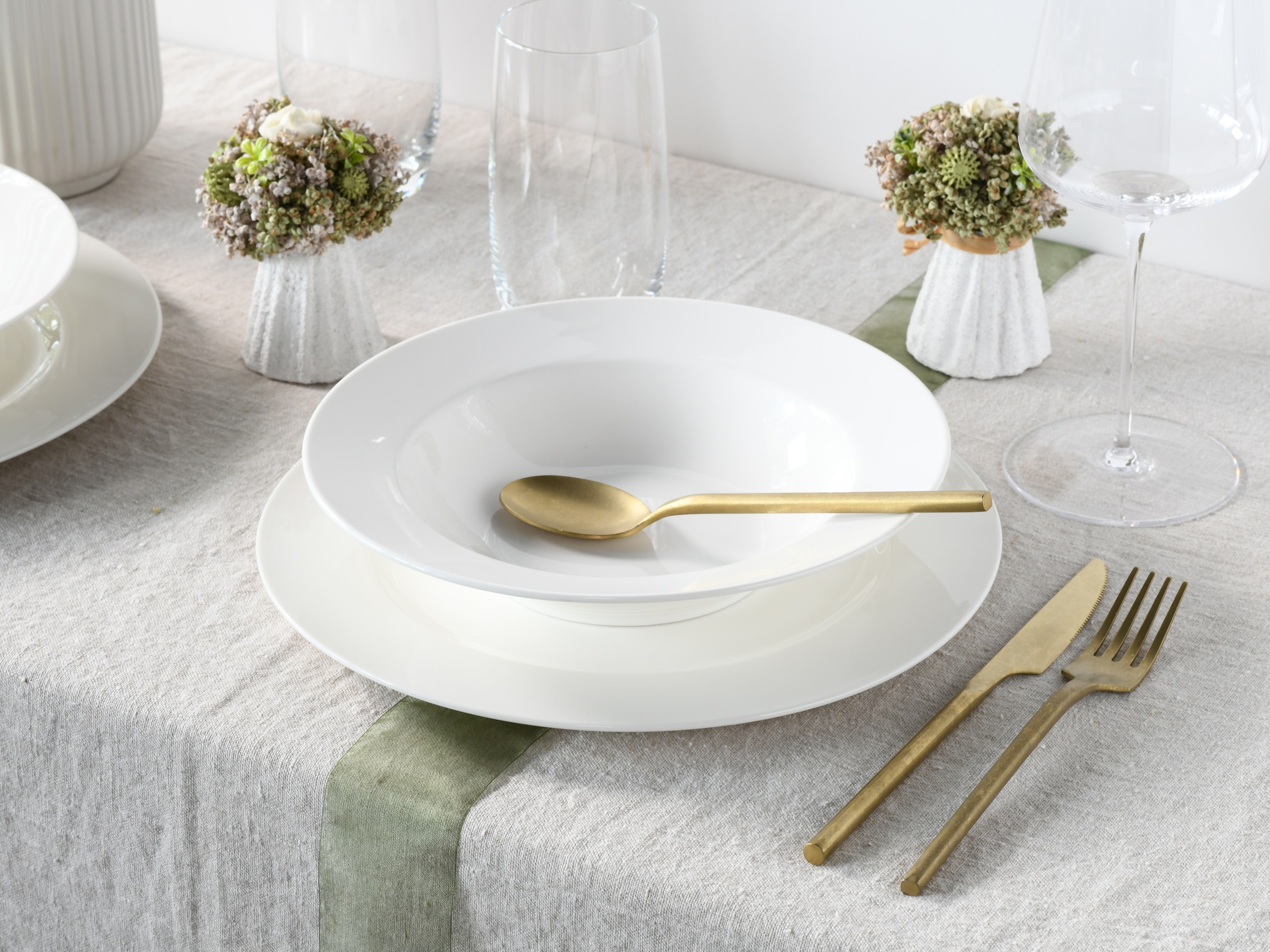 CreaTable Kombiservice »Fleur Royal, Kombi-Service 42-tlg«, (Set, 42 tlg.), Traditionelle Fahnenform