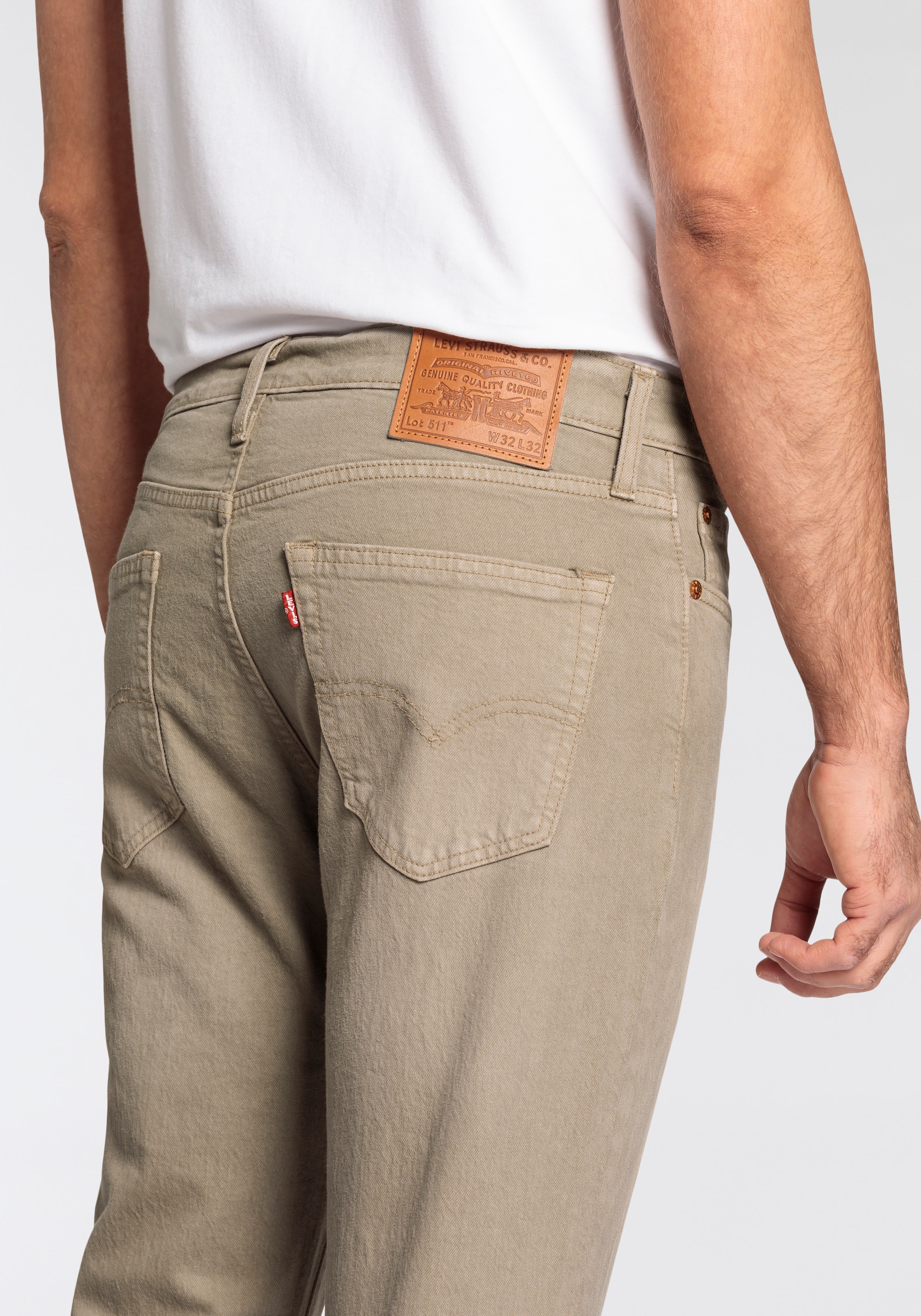 Levi's® Slim-fit-Jeans »511 SLIM«, mit großem Logo-Badge