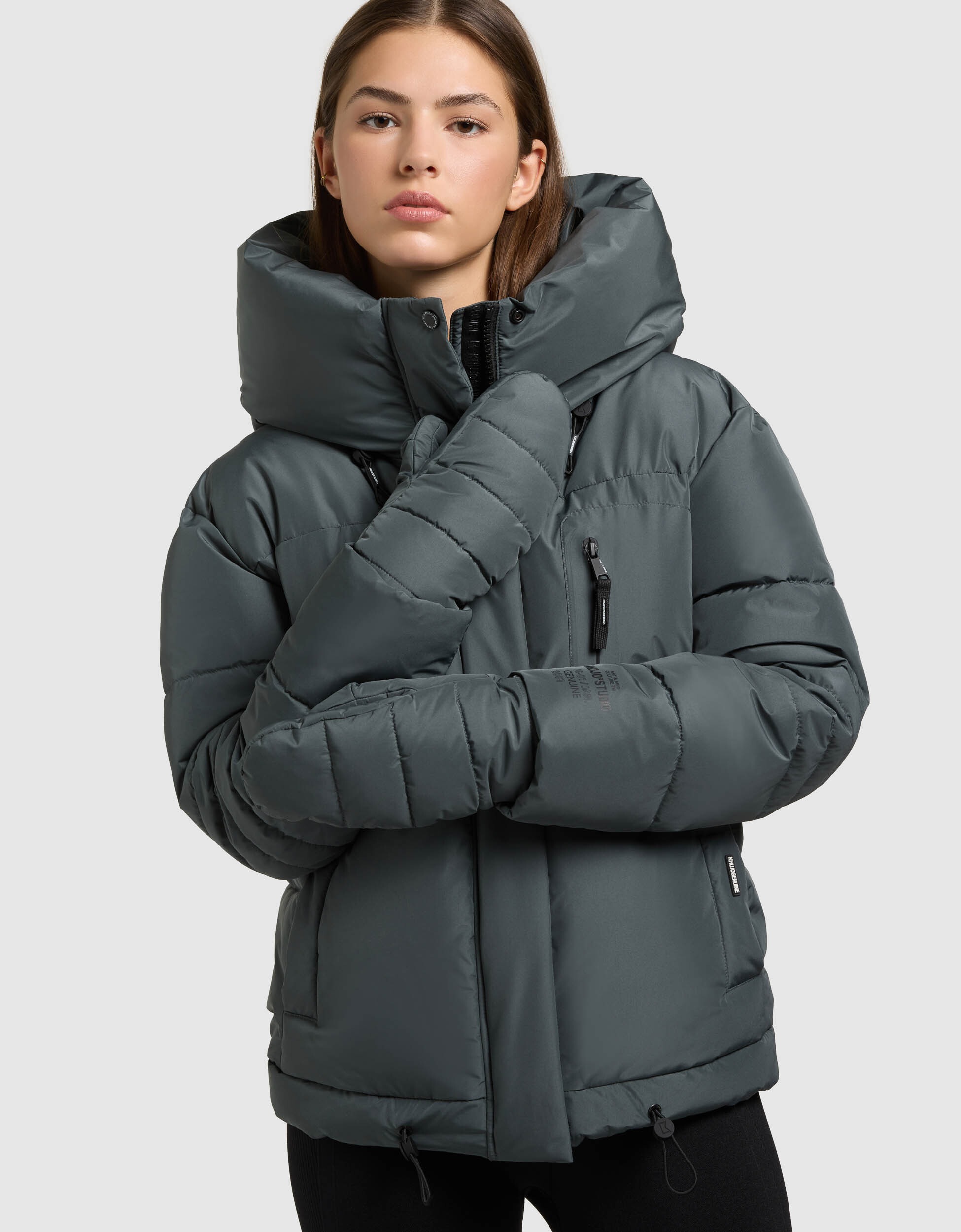 khujo Steppjacke »PEEKE2 WITH GLOVES« mit Kapuze