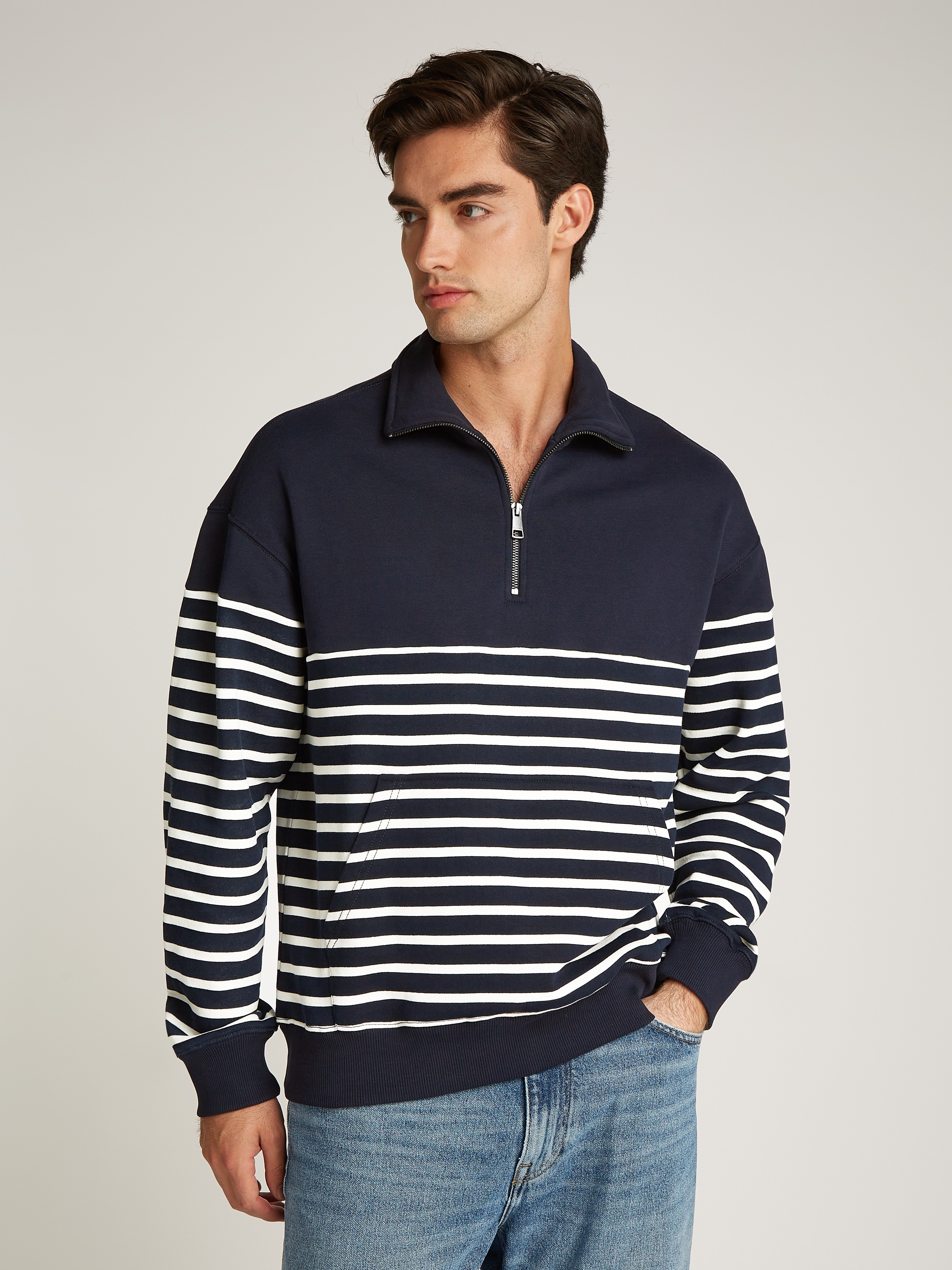 Tommy Hilfiger Sweatshirt »PLACED STRIPE 1/4 ZIP«, Mit Rundhalsausschnitt