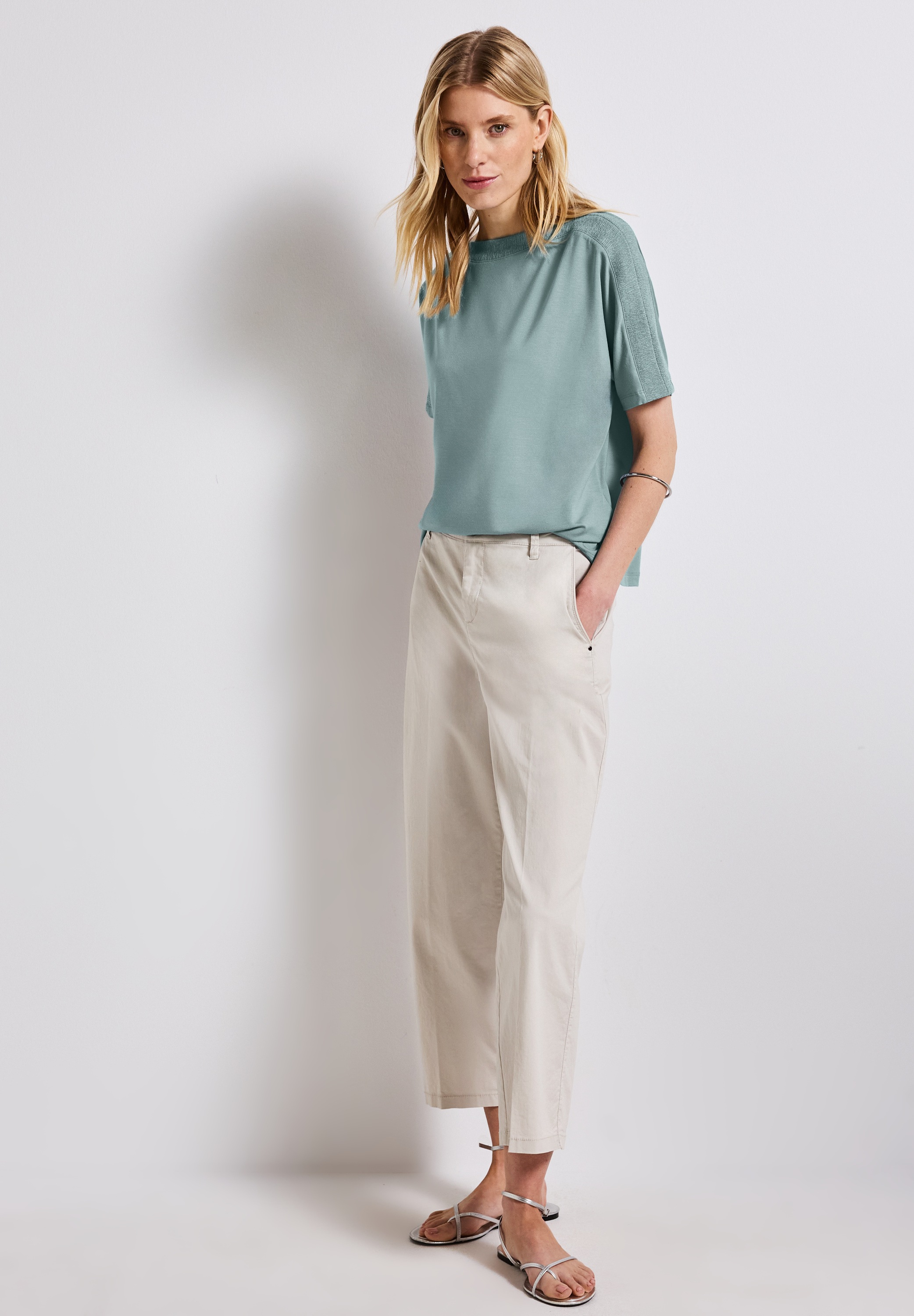 T-Shirt STREET ONE, Damen, Gr. 40, blau (arona blau), Stoff, 95% Viskose, 5% Elasthan, unifarben, normal normal, U-Boot-Ausschnitt, normaler Saum, Shirts T-Shirt, in Unifarbe 2