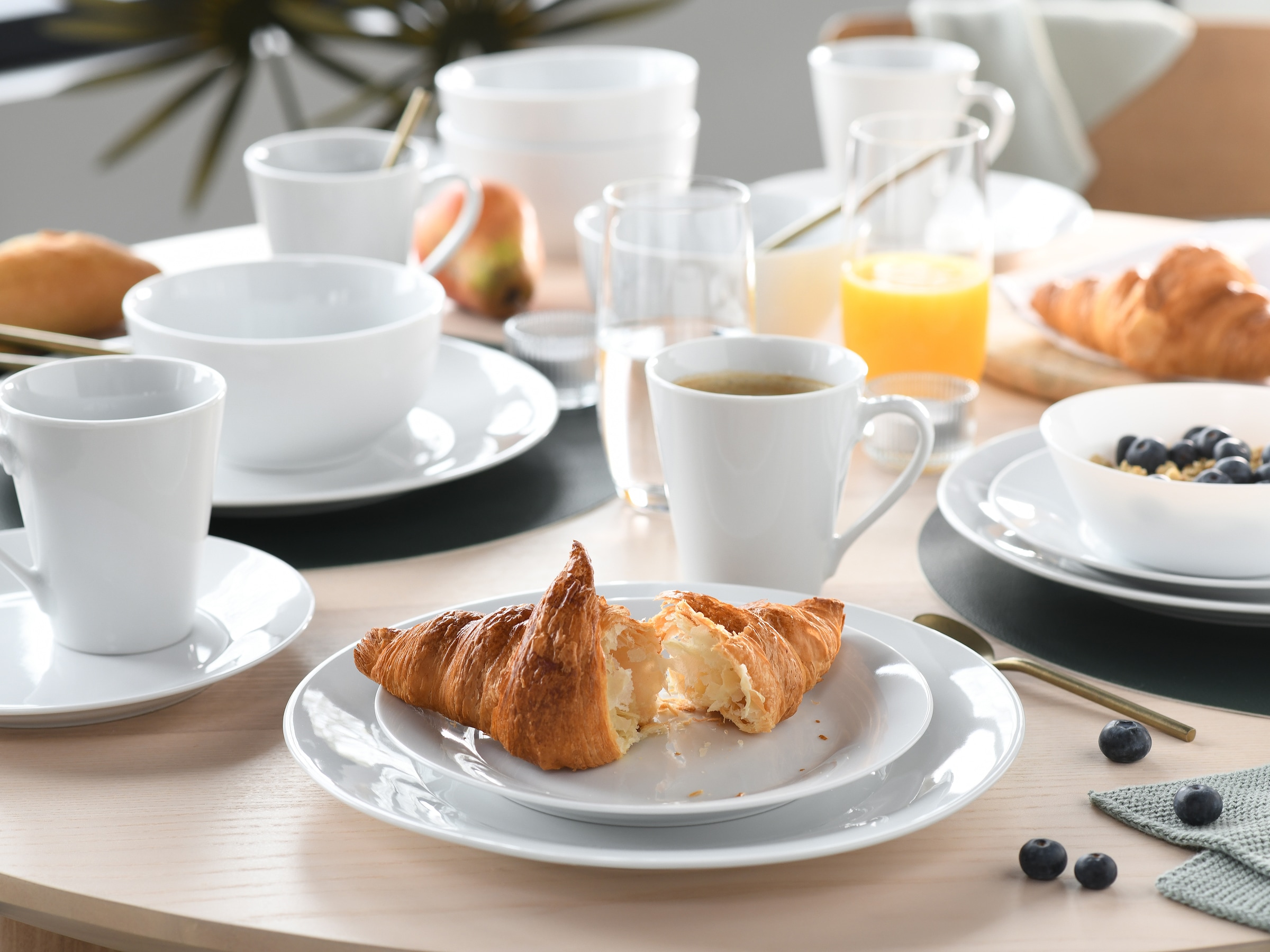 CreaTable Kombiservice »BASE Weiß, Service 24-tlg.« Klassisch, Zeitlos, Der Alleskönner