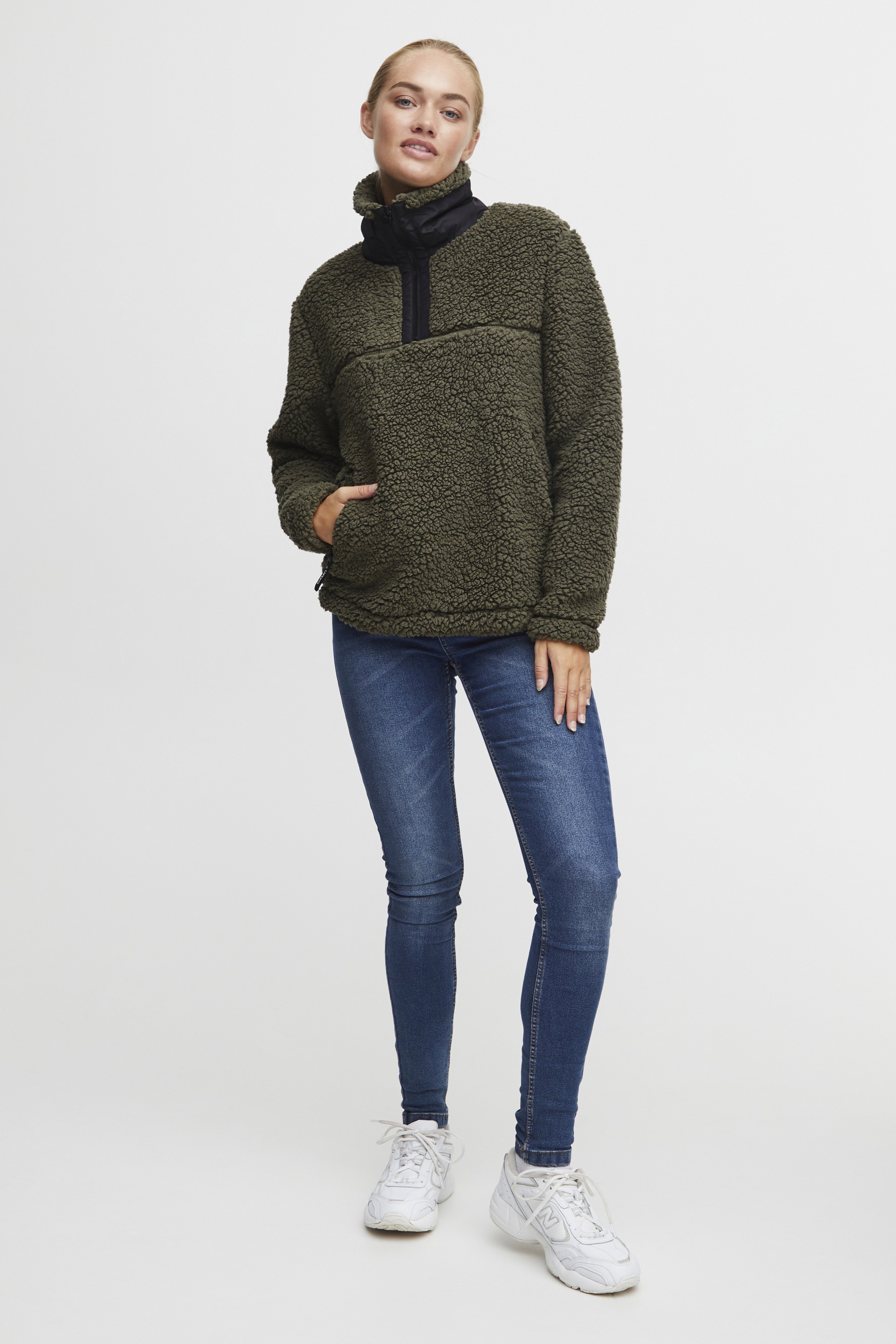 OXMO Pull Troyer OXElina Dusty Olive S 2