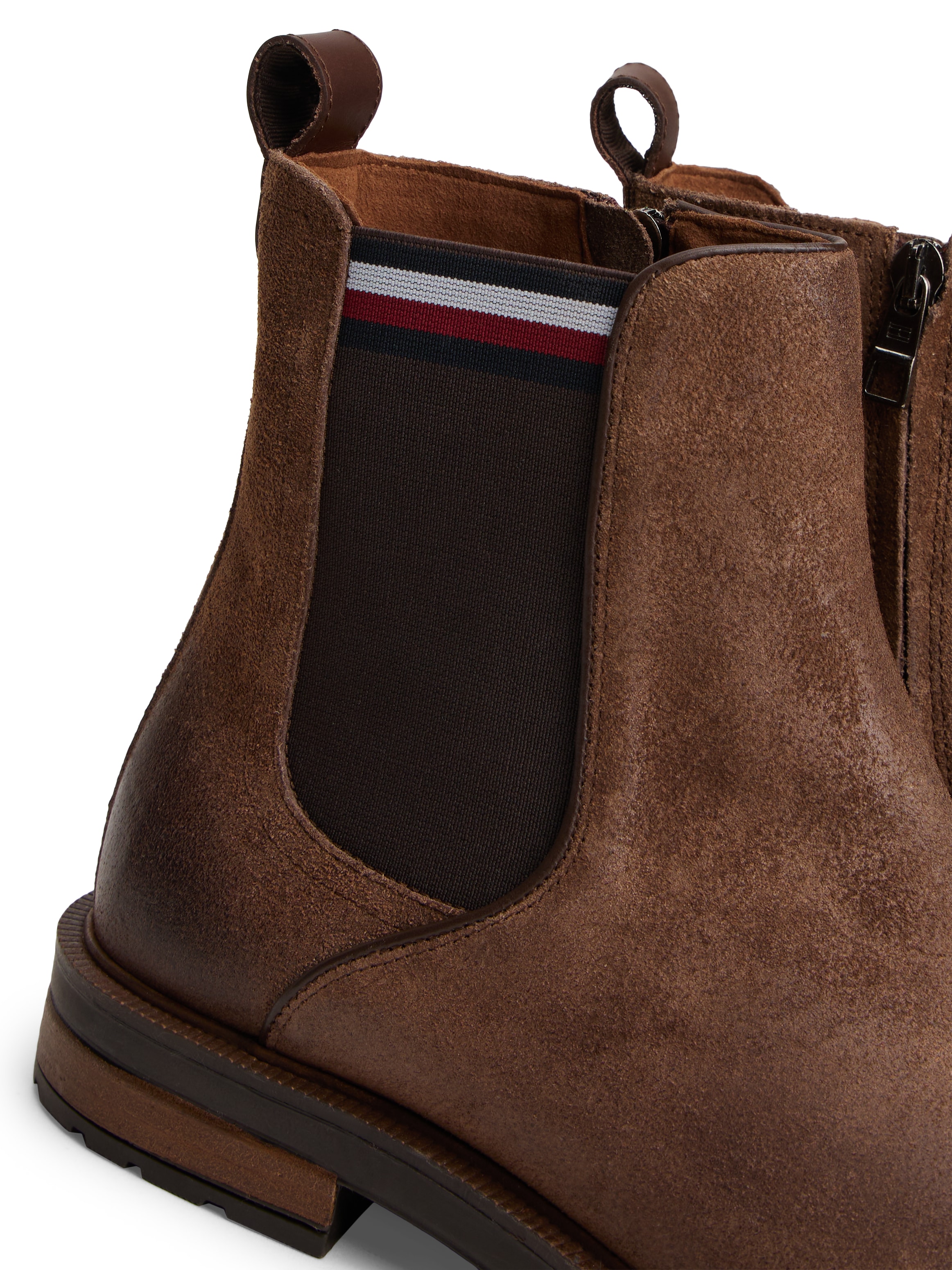 Tommy Hilfiger Chelseaboots »CLEATED HILFIGER SUEDE CHELSEA«, Blockabsatz, Stiefelette, Businessschuh in schmaler Form