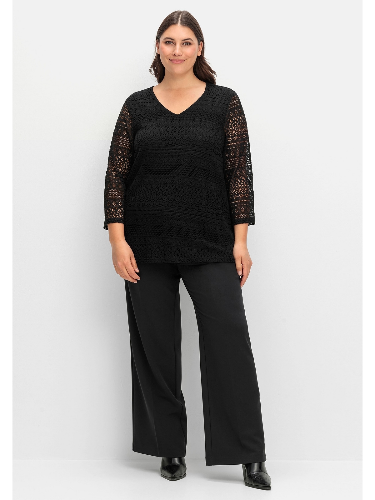 Sheego Spitzenshirt »Große Größen«, in A-Linie und 3/4-Arm