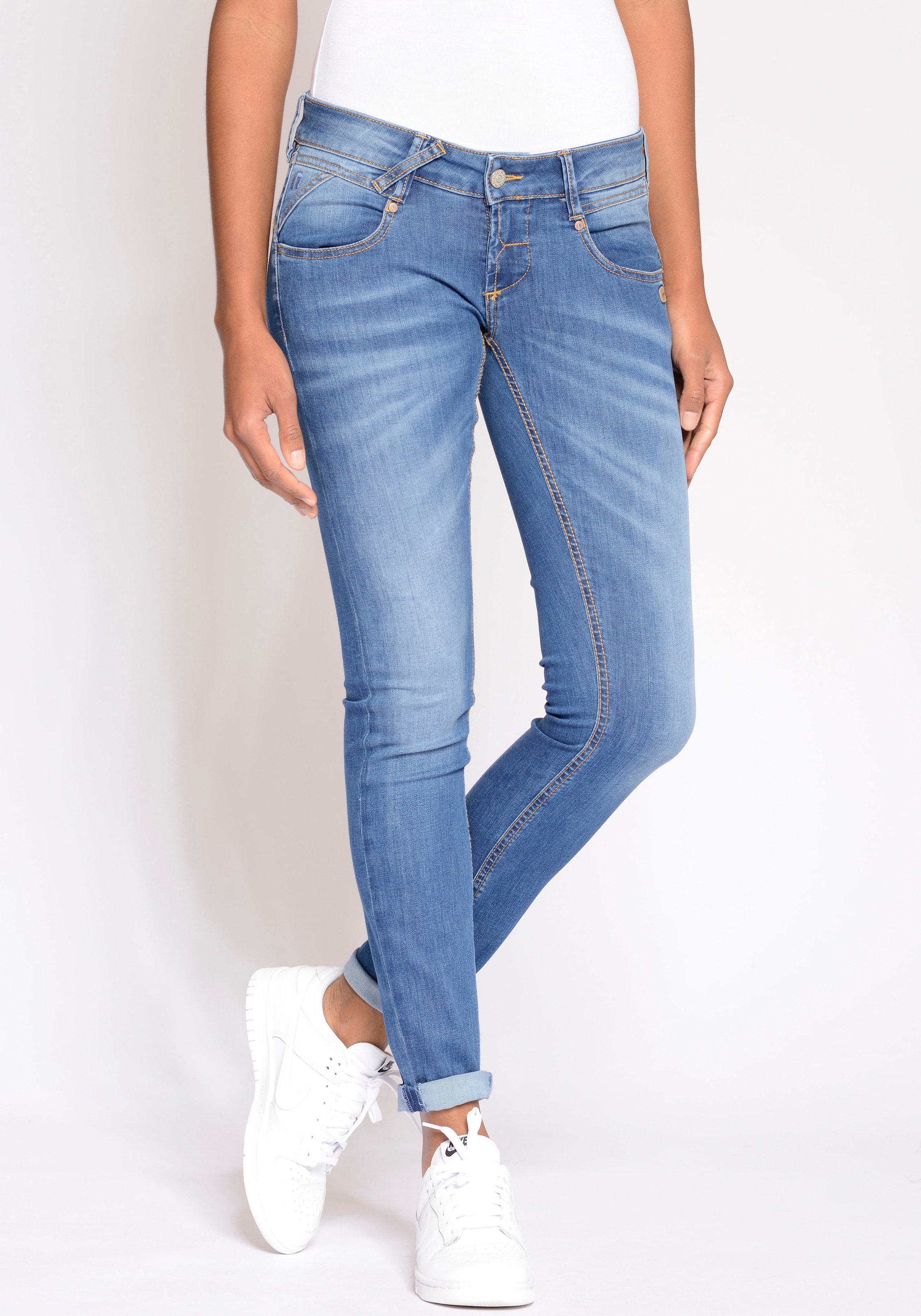 GANG Skinny-fit-Jeans »94NENA«, mit coolen Used-Effekten