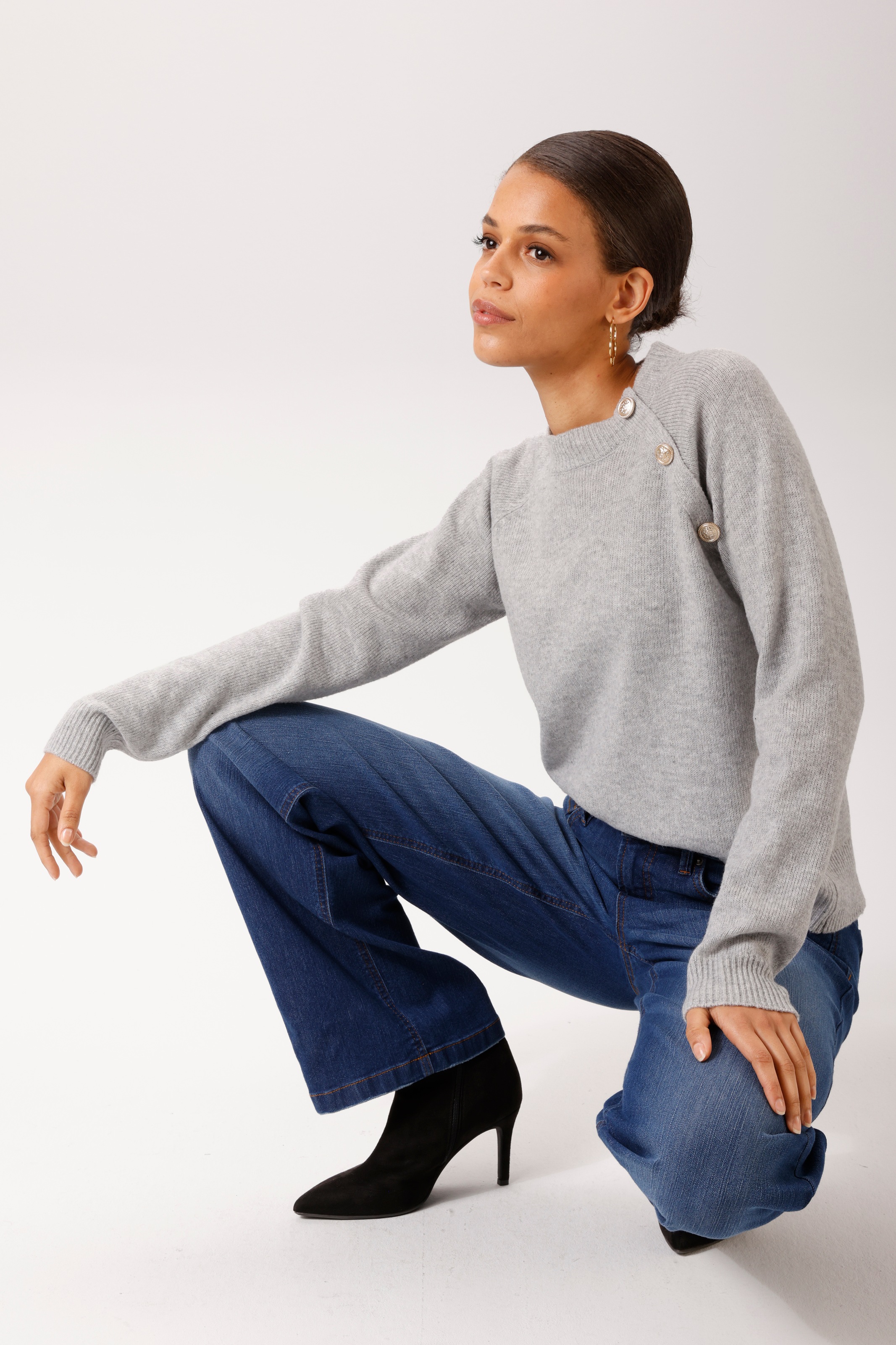 Aniston CASUAL Strickpullover mit dekorativen, geprägten Zierknöpfen - NEUE KOLLEKTION