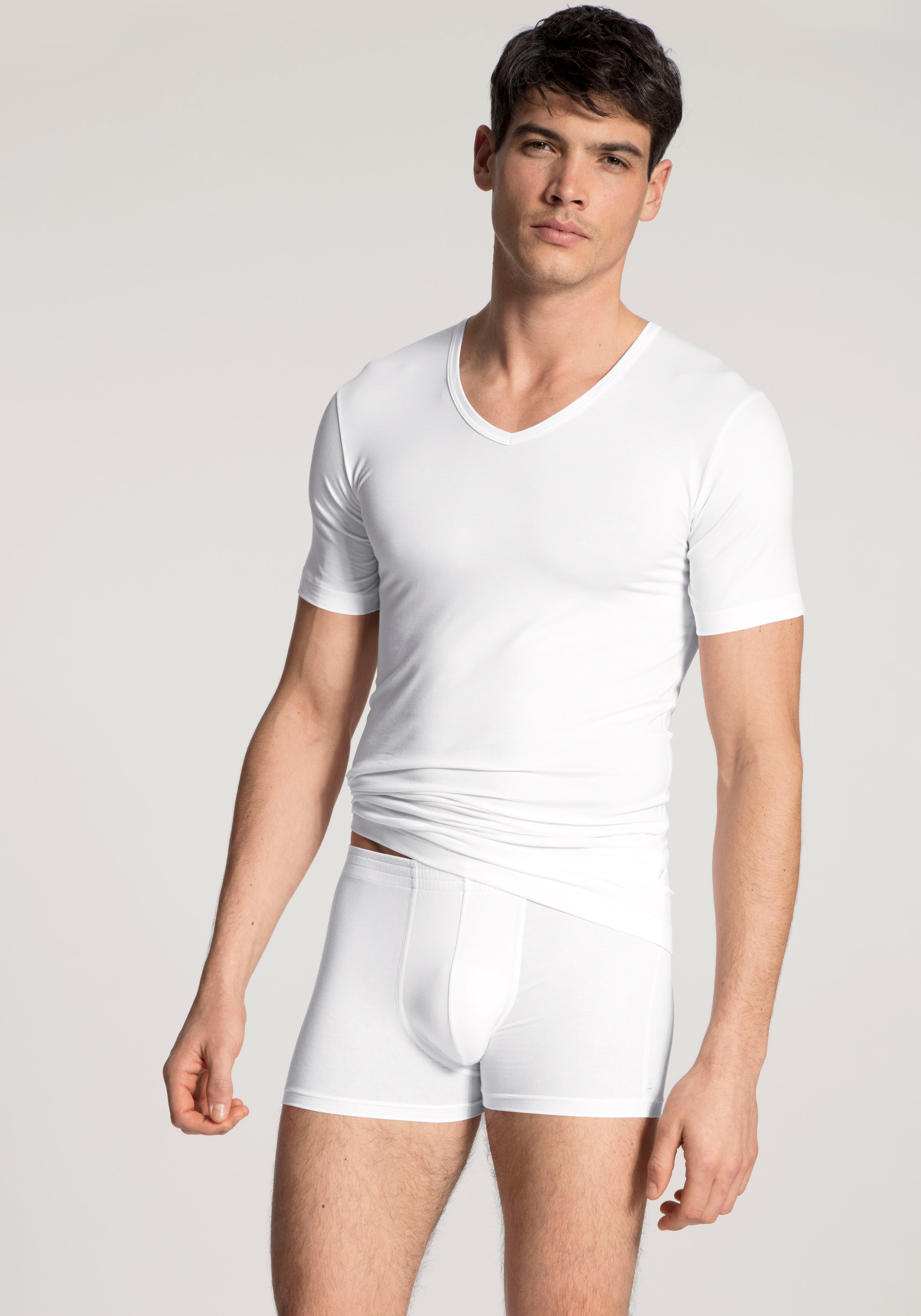 CALIDA Kurzarmshirt "Focus", V-Ausschnitt, Single Jersey, flache Nähte, ela günstig online kaufen