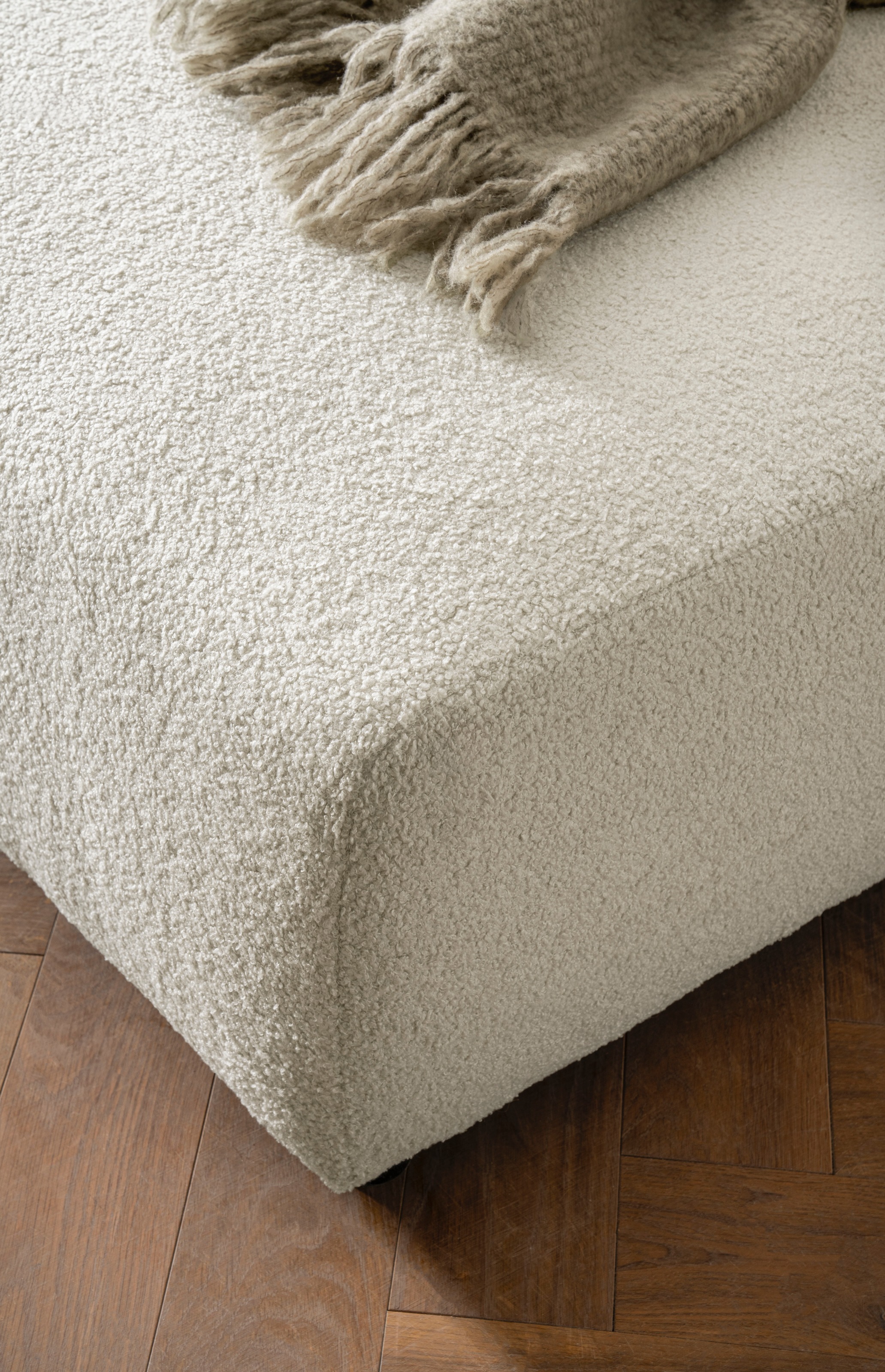 andas Ecksofa »BAKELS, L-Form in Cord oder Boucle-Stoff, moderne Couch«, wahlweise Recamiere rechts/links, bequemer Sitzkomfort