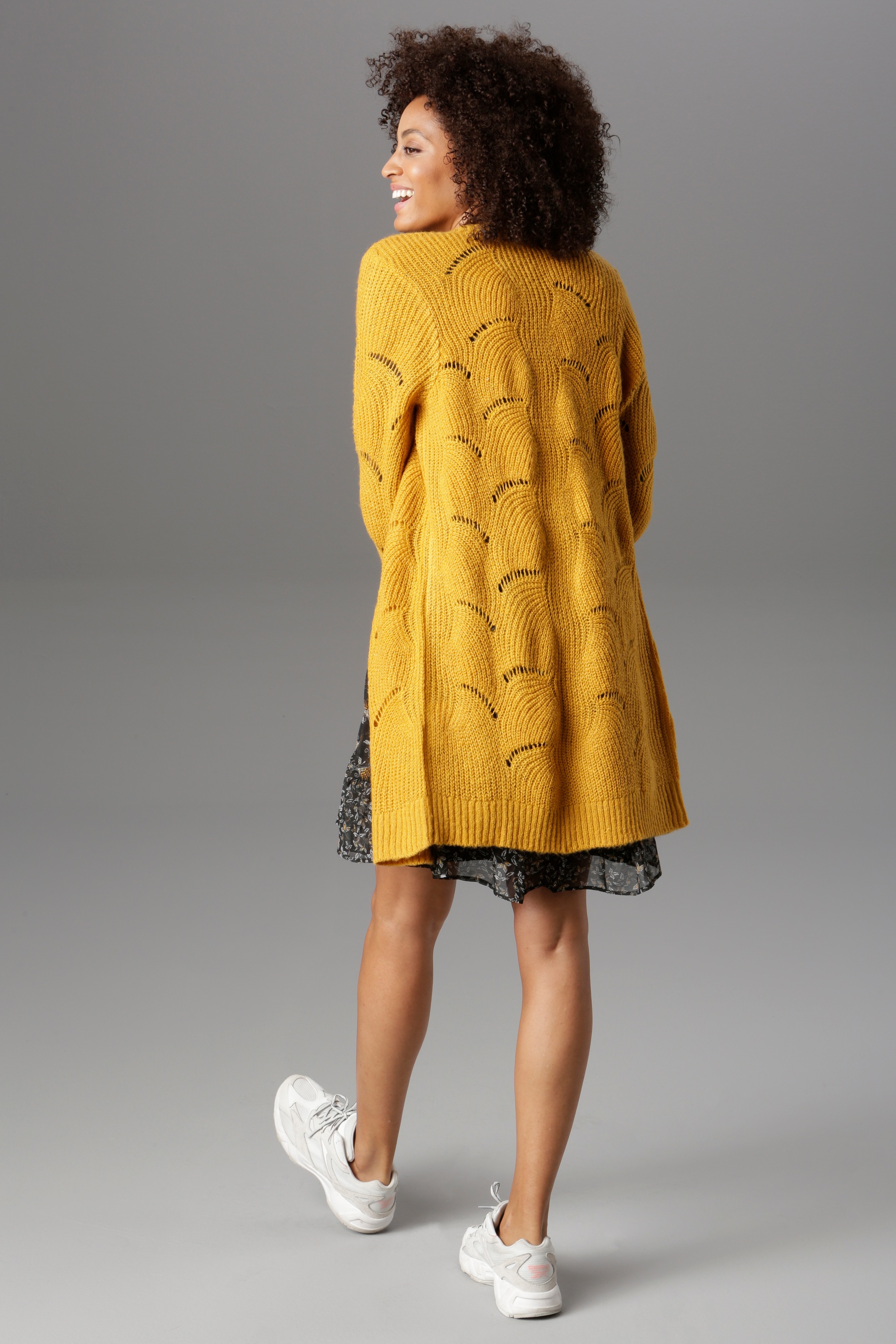 Aniston SELECTED mit Lochstrick-Muster günstig online kaufen