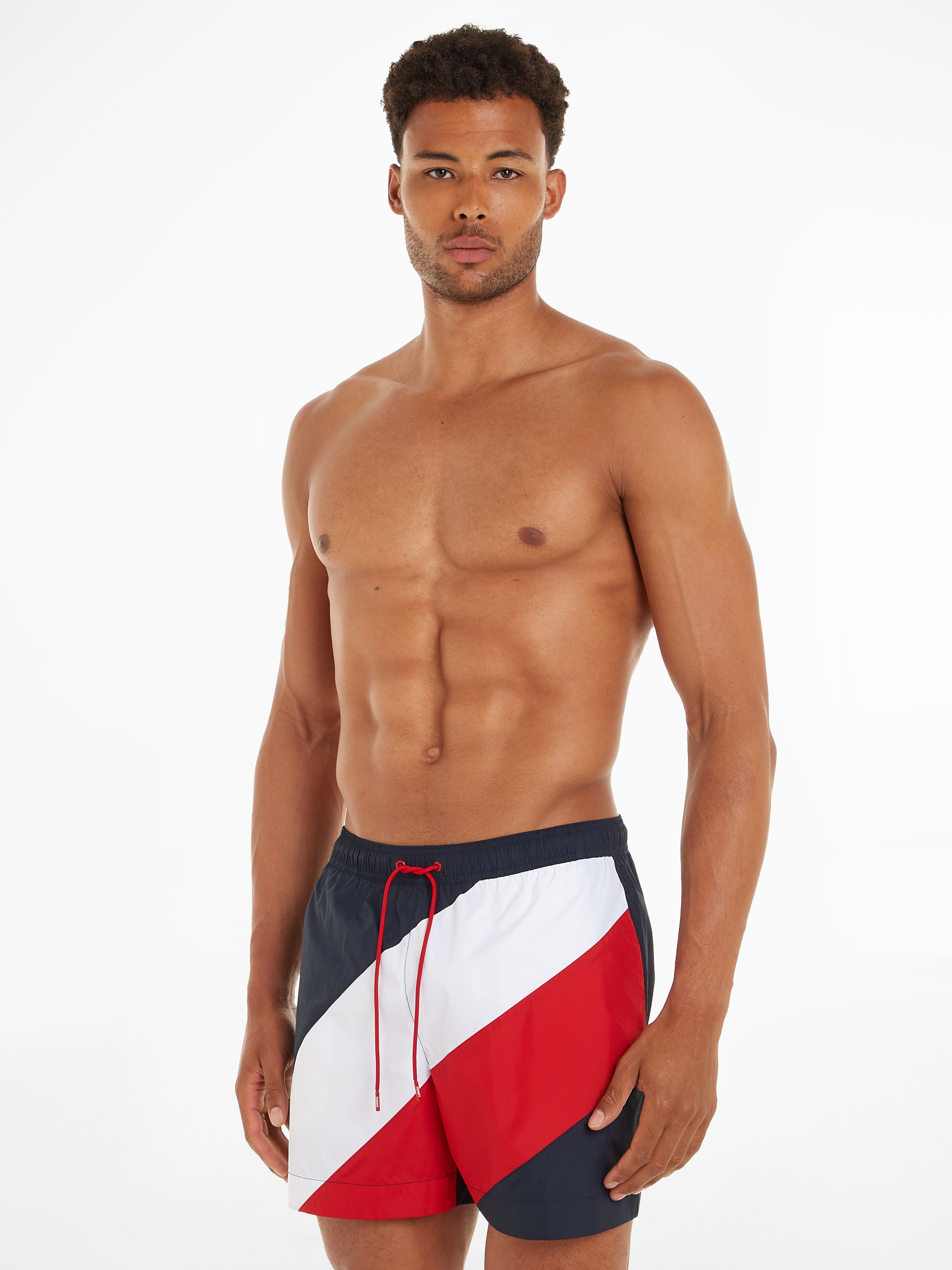 Badeshorts »MEDIUM DRAWSTRING DIAG«, in mehrfarbiger Optik