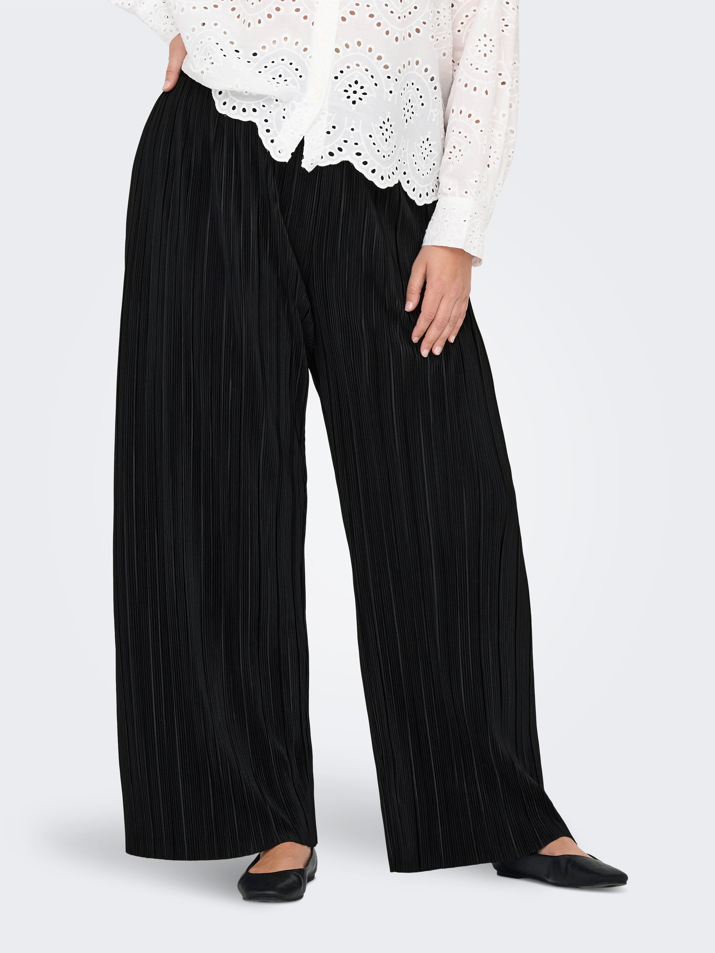 ONLY CARMAKOMA Schlupfhose "CARRAVENNA PLISSE PANT JRS NOOS", Sommerhose, m günstig online kaufen
