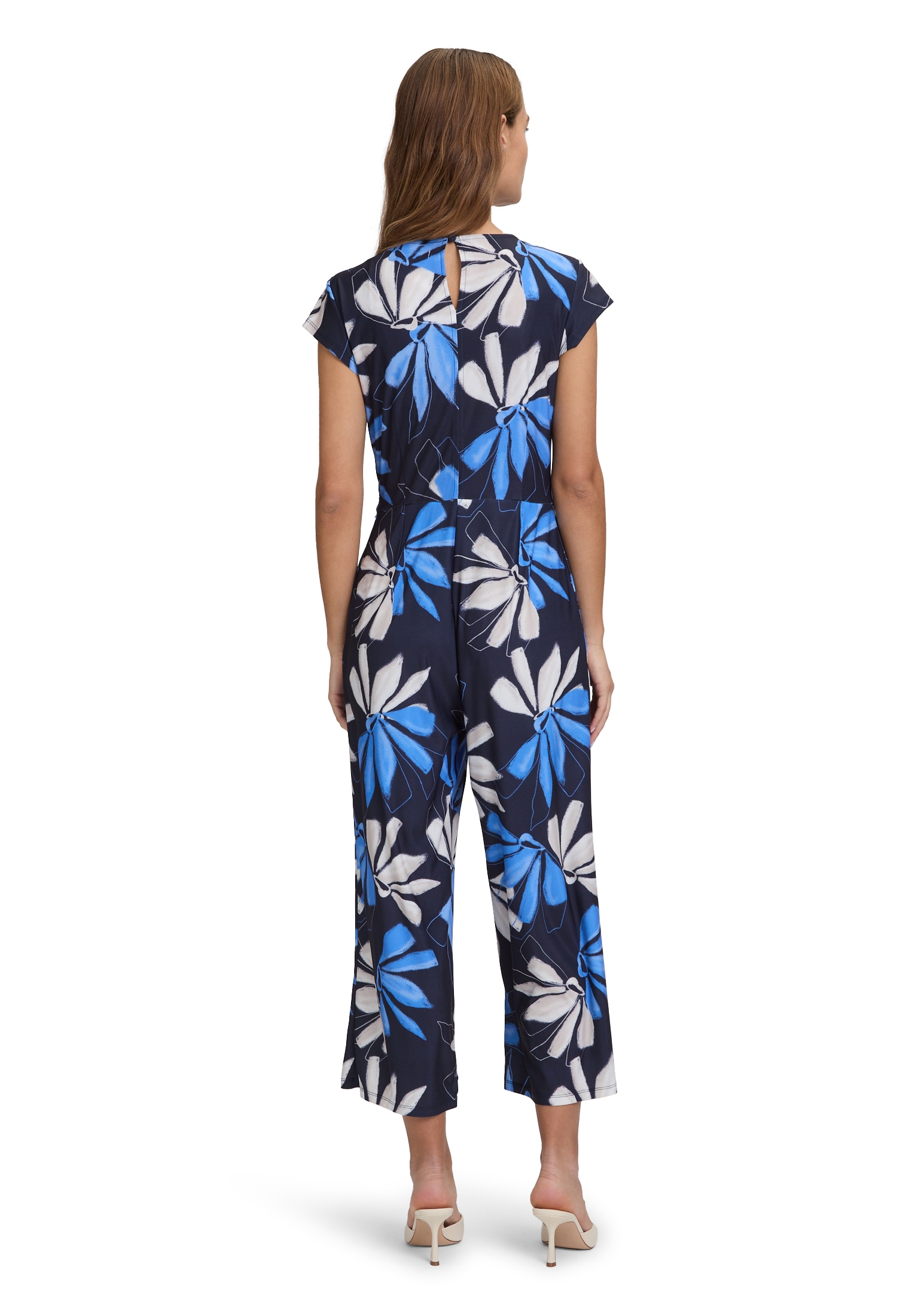 Betty&Co Overall »Betty & Co Jumpsuit kurzarm«, (1 tlg.), Falten