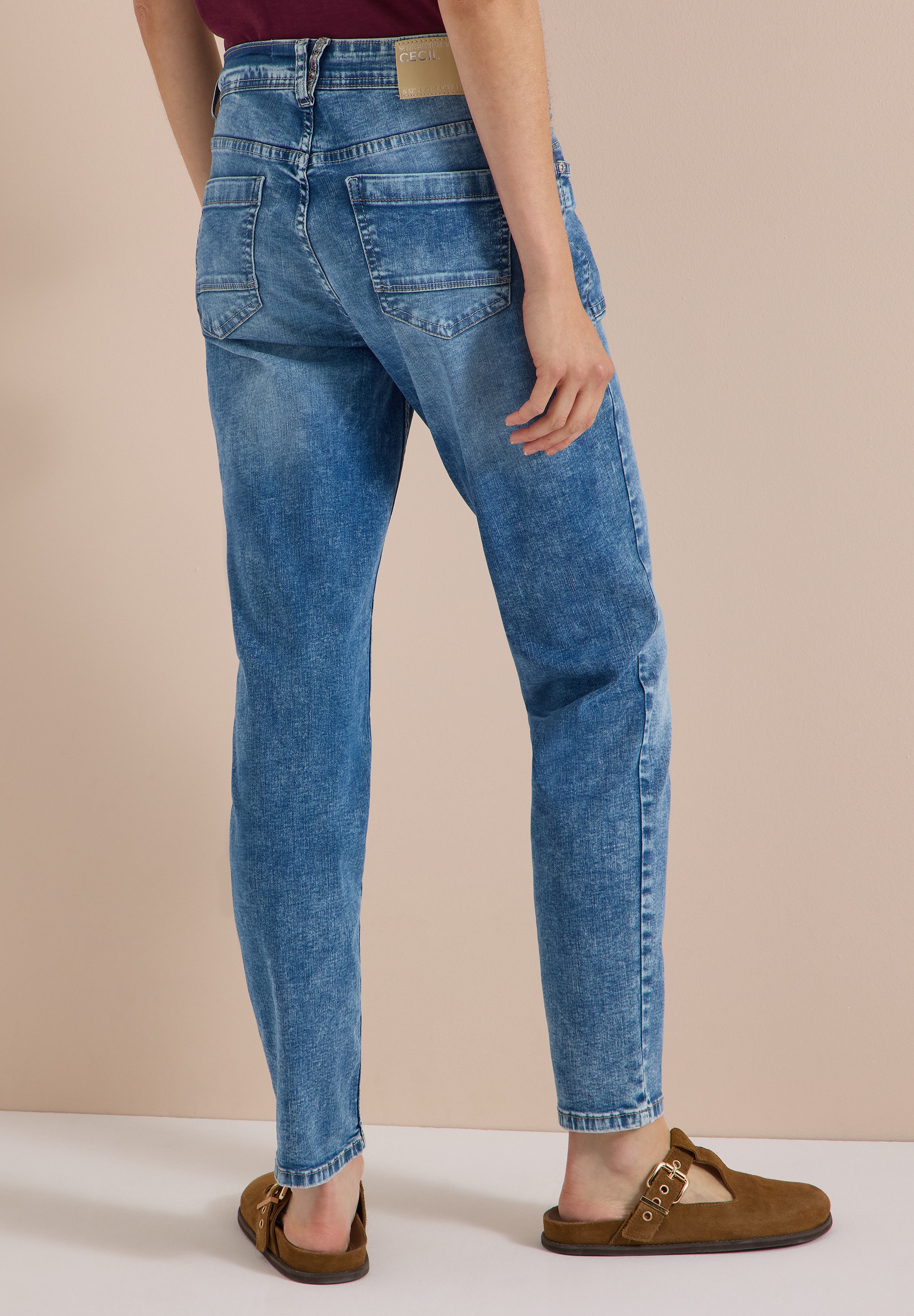 Cecil Middle Waist