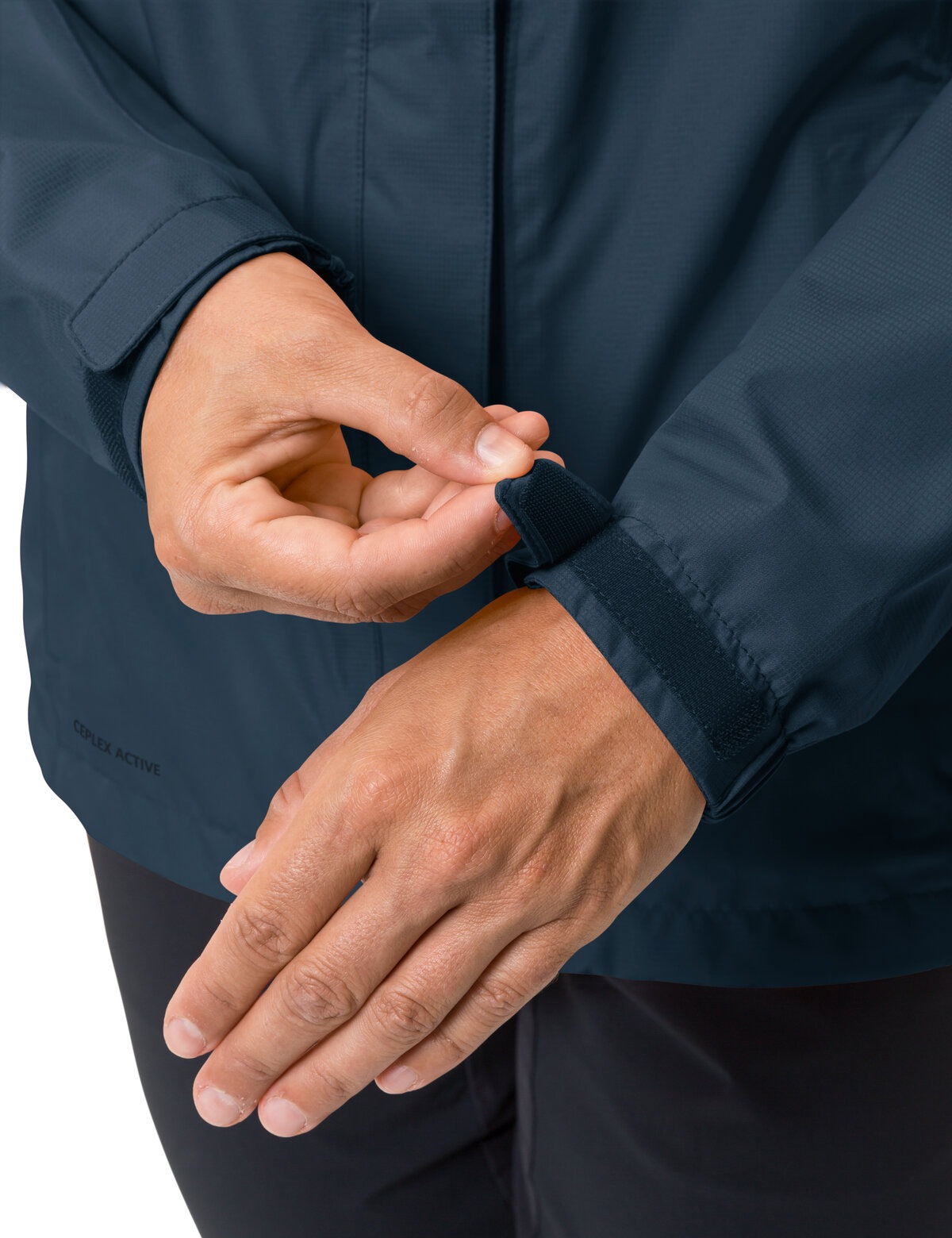 VAUDE Fahrradjacke »WOMEN'S ESCAPE BIKE LIGHT JACKET«, (1 St.), Winddicht & Wasserdicht & Atmungsaktiv