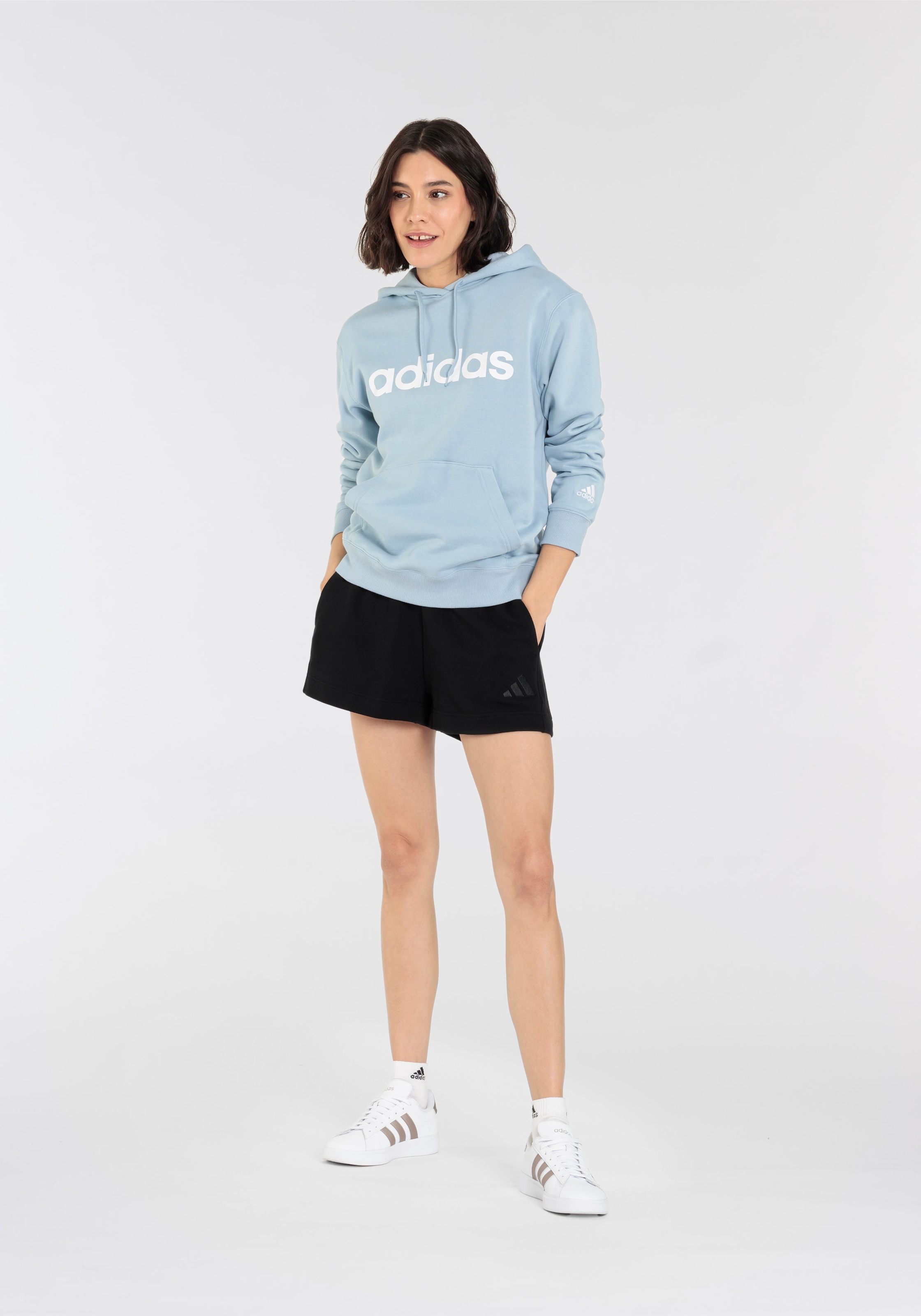 adidas Sportswear Shorts »W ALL SZN FT SH«, (1 tlg.)